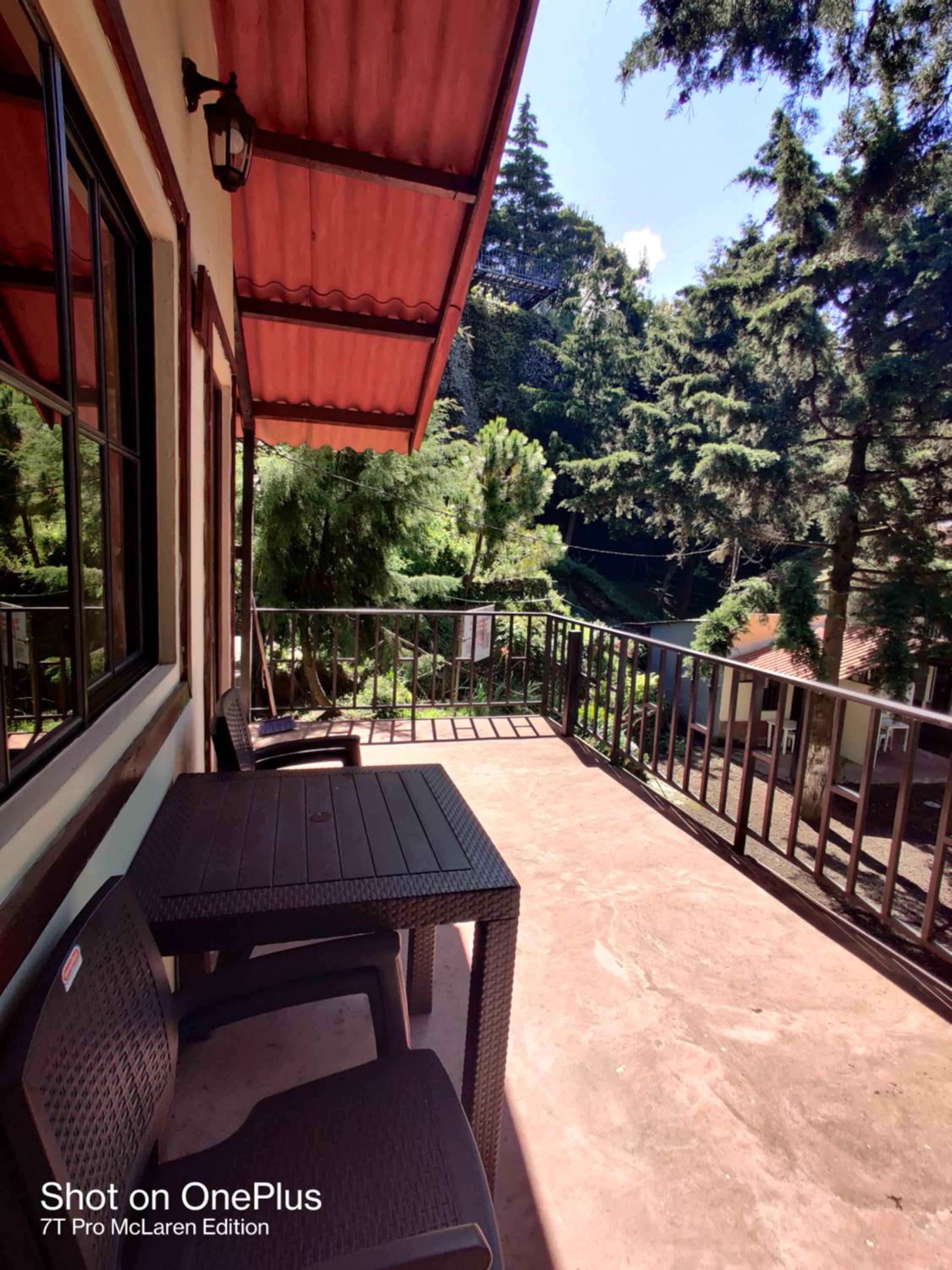 Standard Queen Room with Two Queen Beds photo 2
