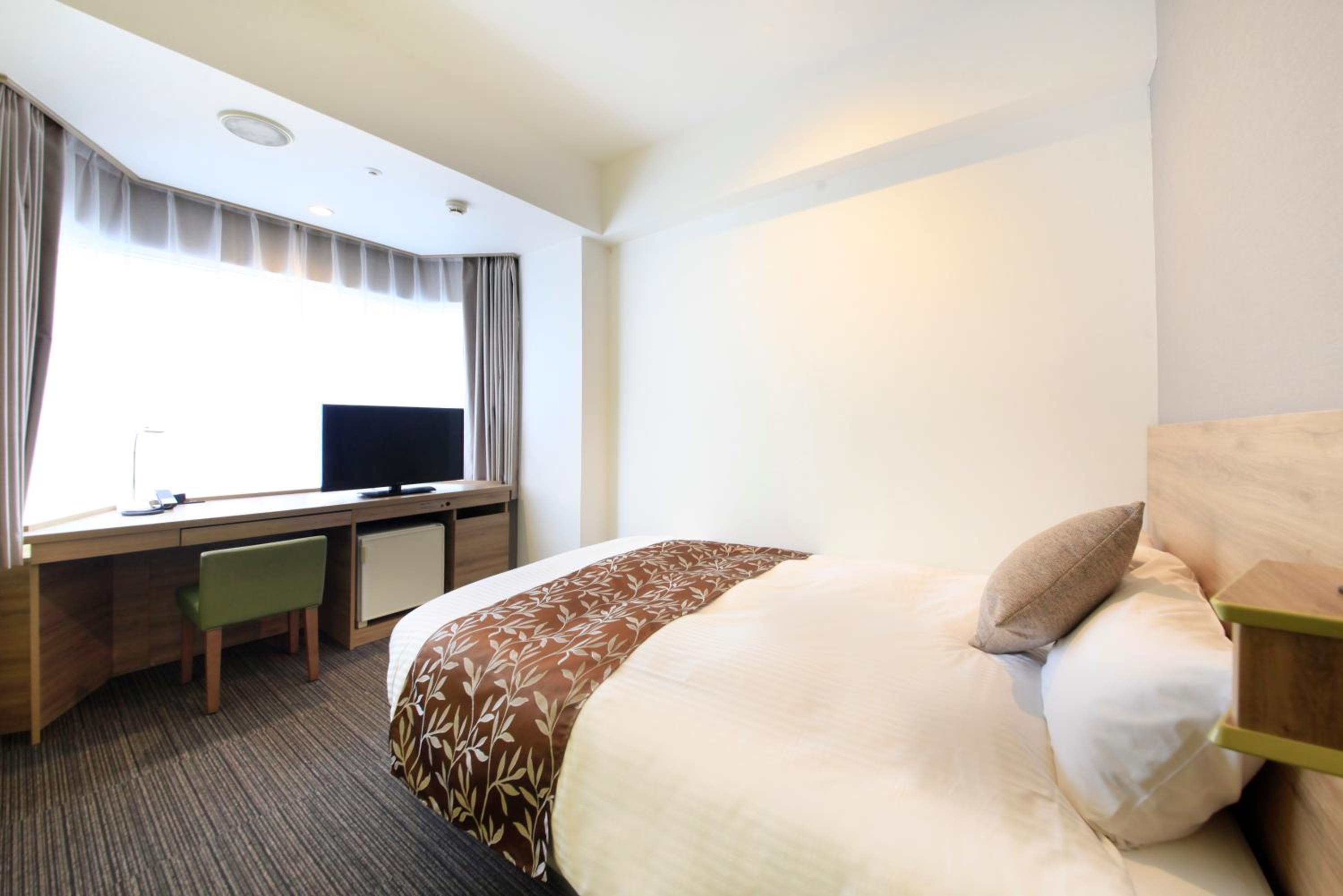 Double Room - Non-Smoking  photo 2