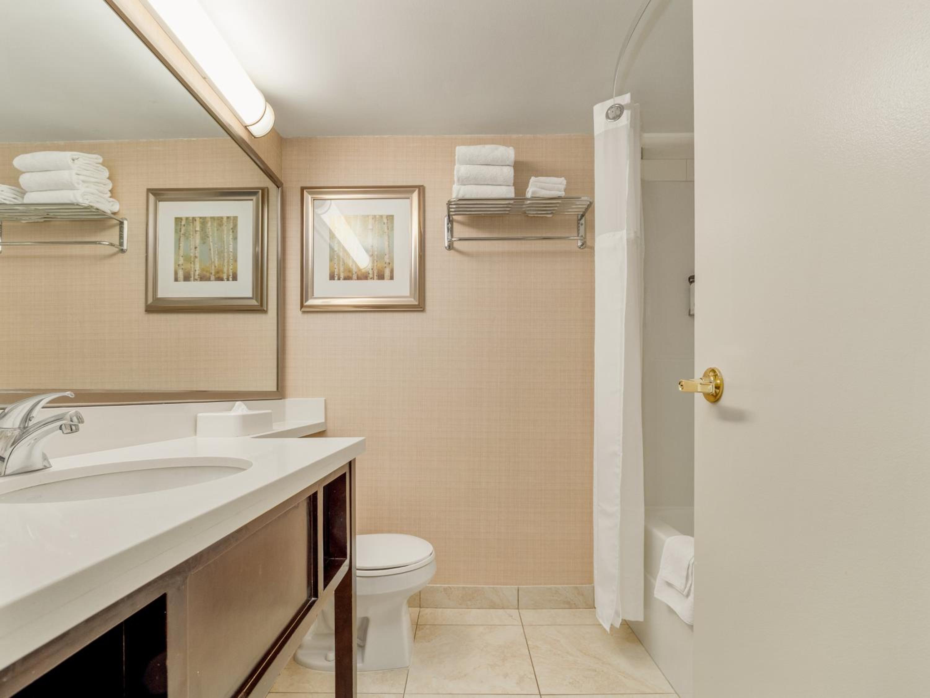 Standard Room - Non-Smoking - Photo 4