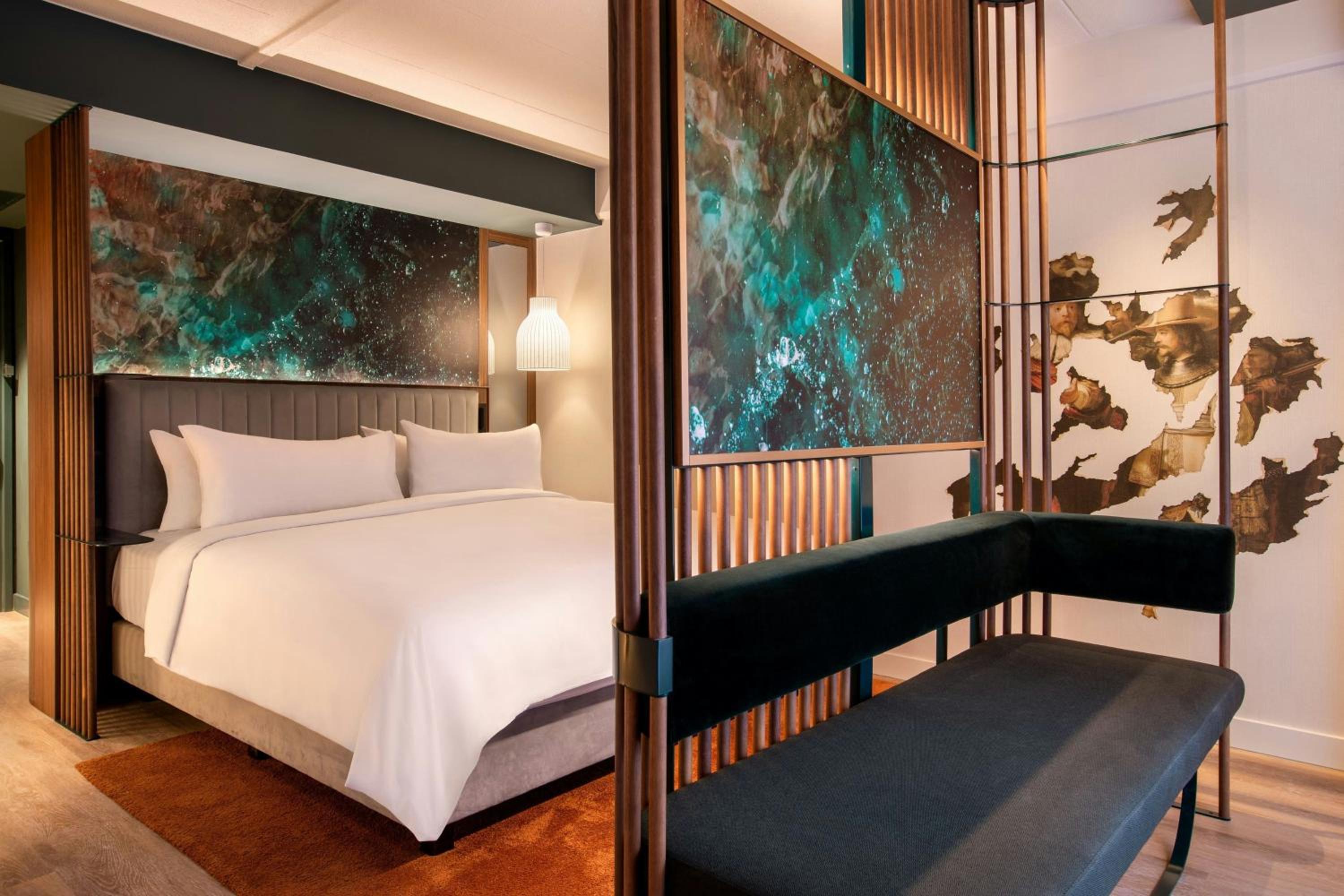 REN Room