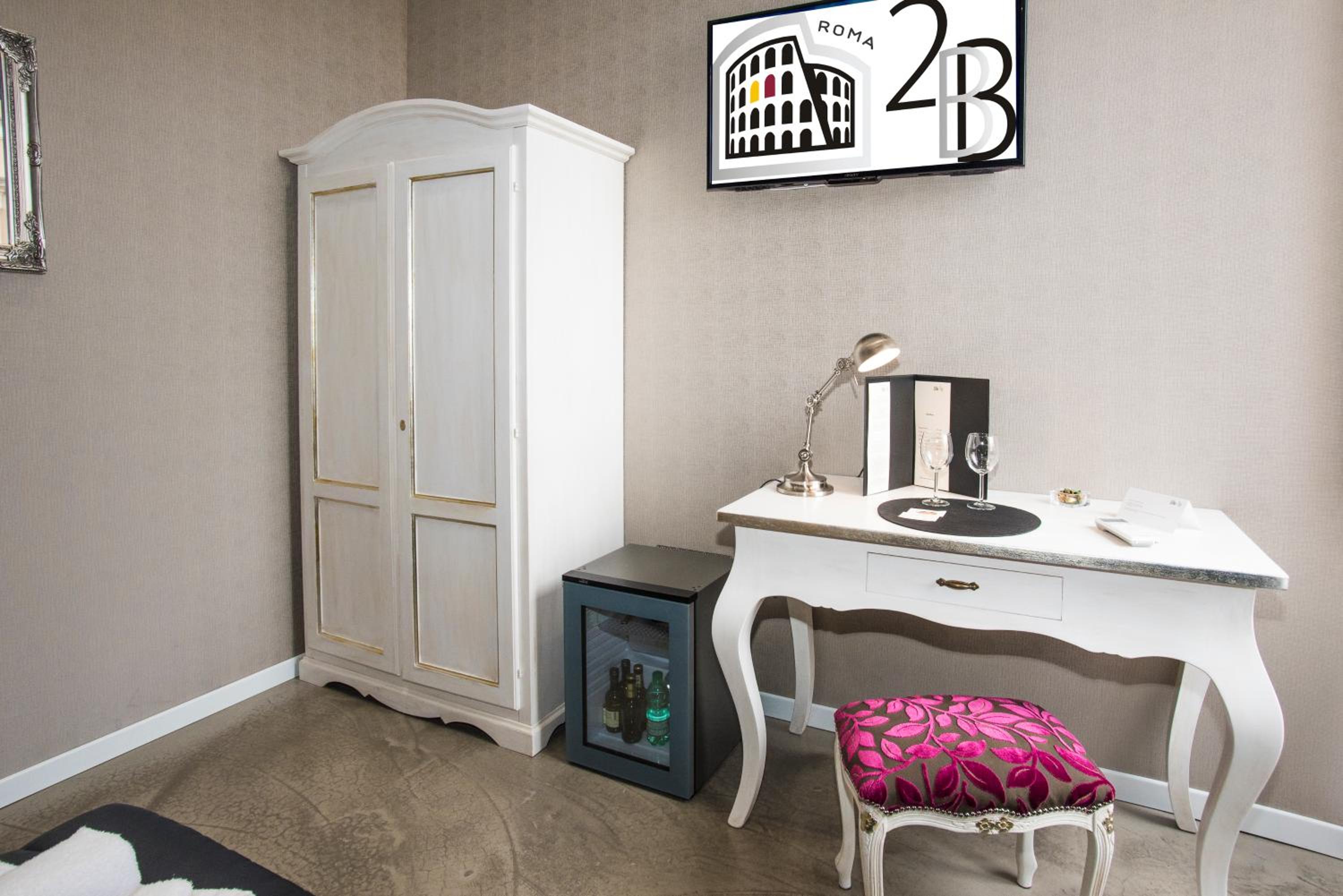 Double or Twin Room photo 3