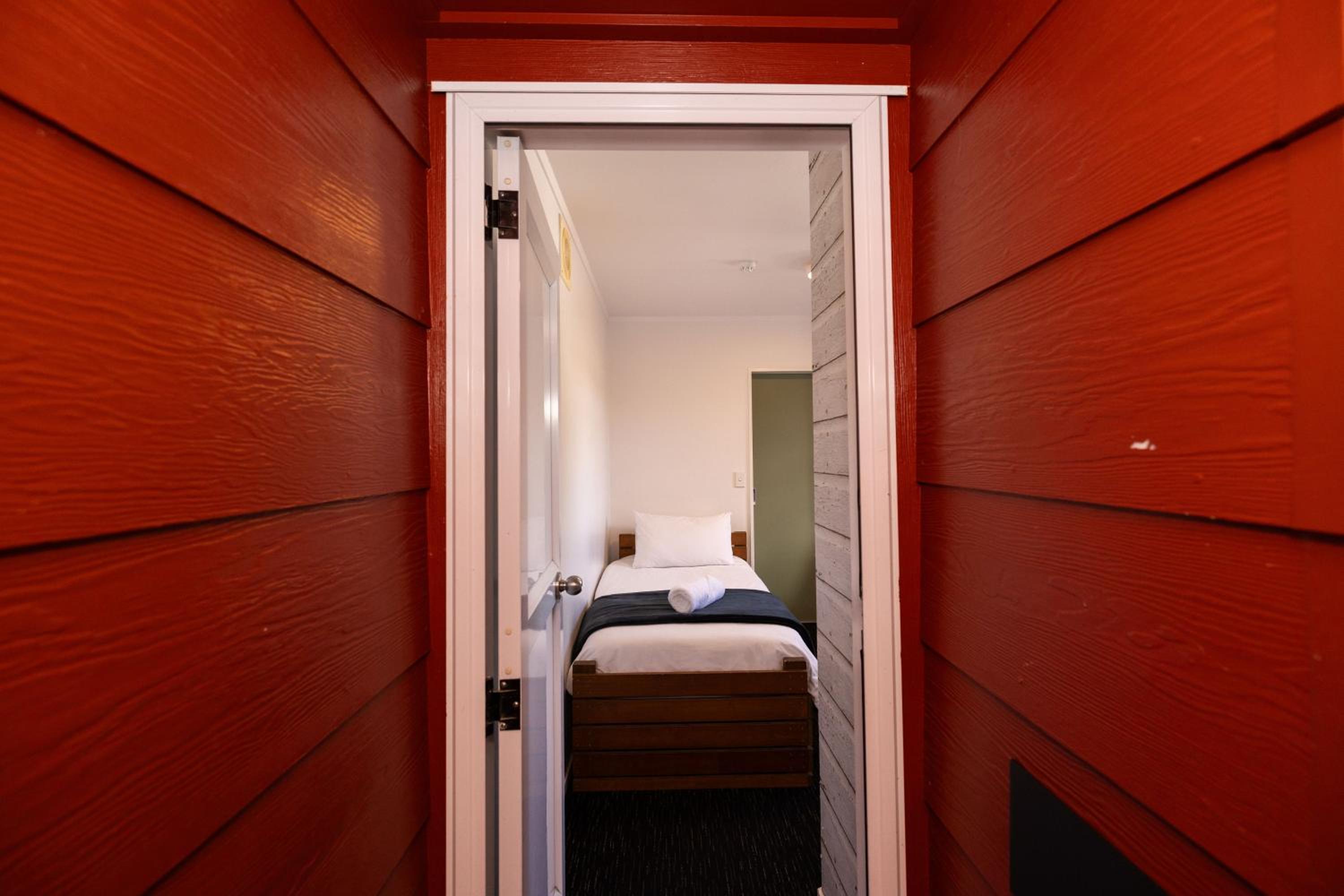 Twin Room with Ensuite  photo 3