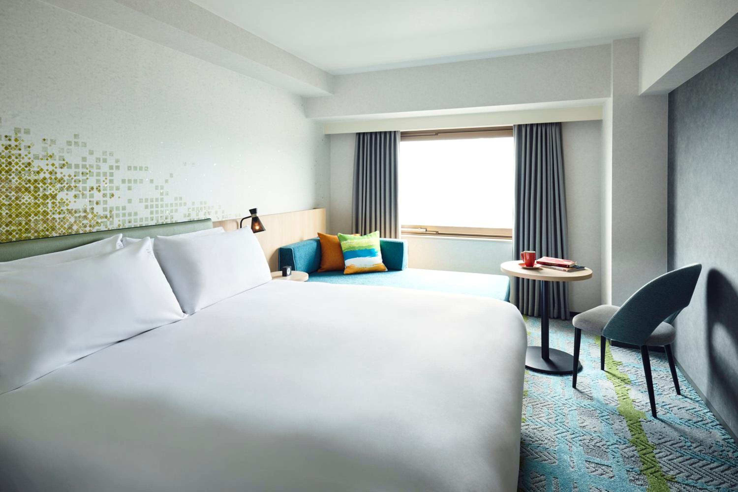 Standard King Room with City View - High Floor - Photo 6