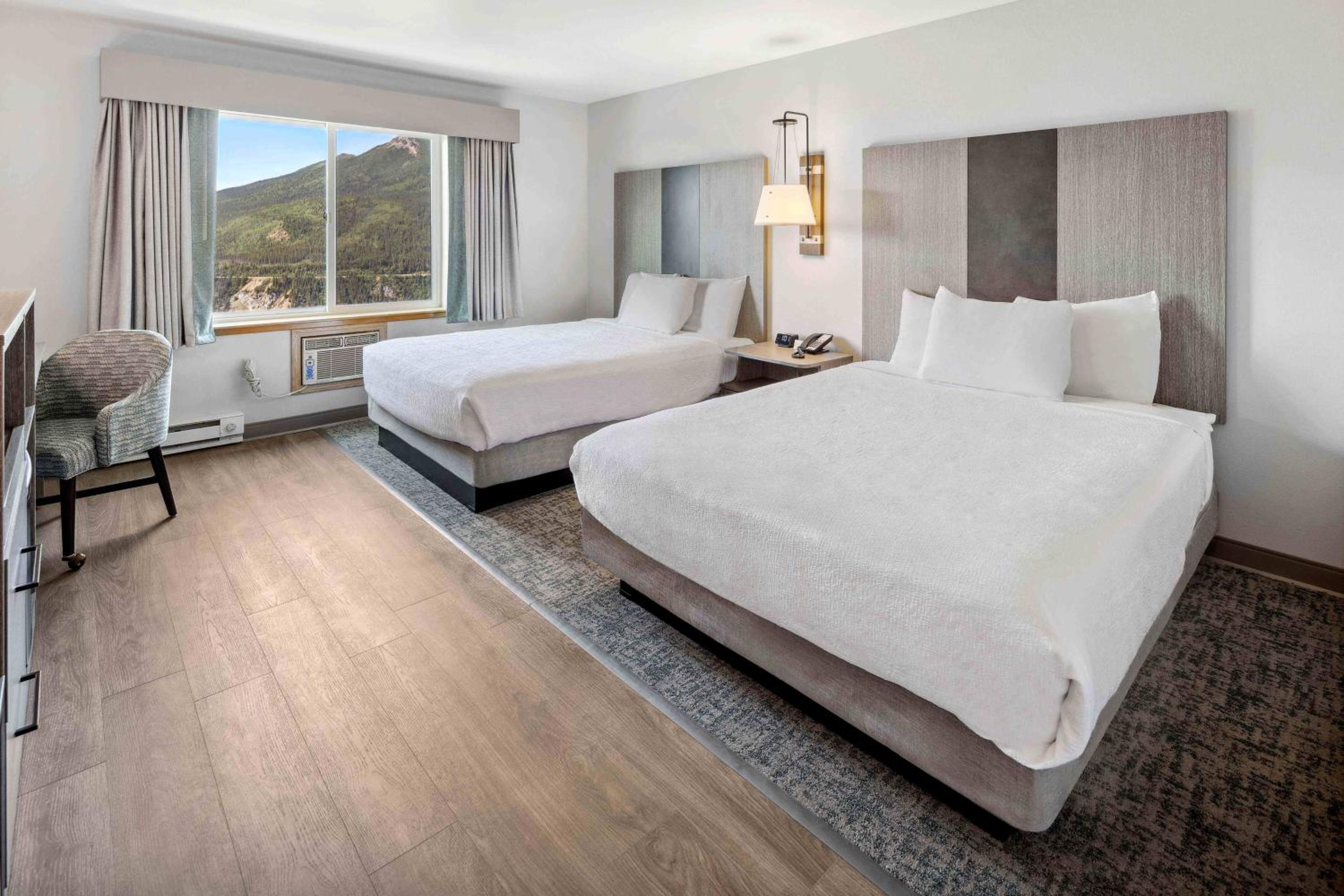 Queen Room with Two Queen Beds and Canyon View - Photo 1