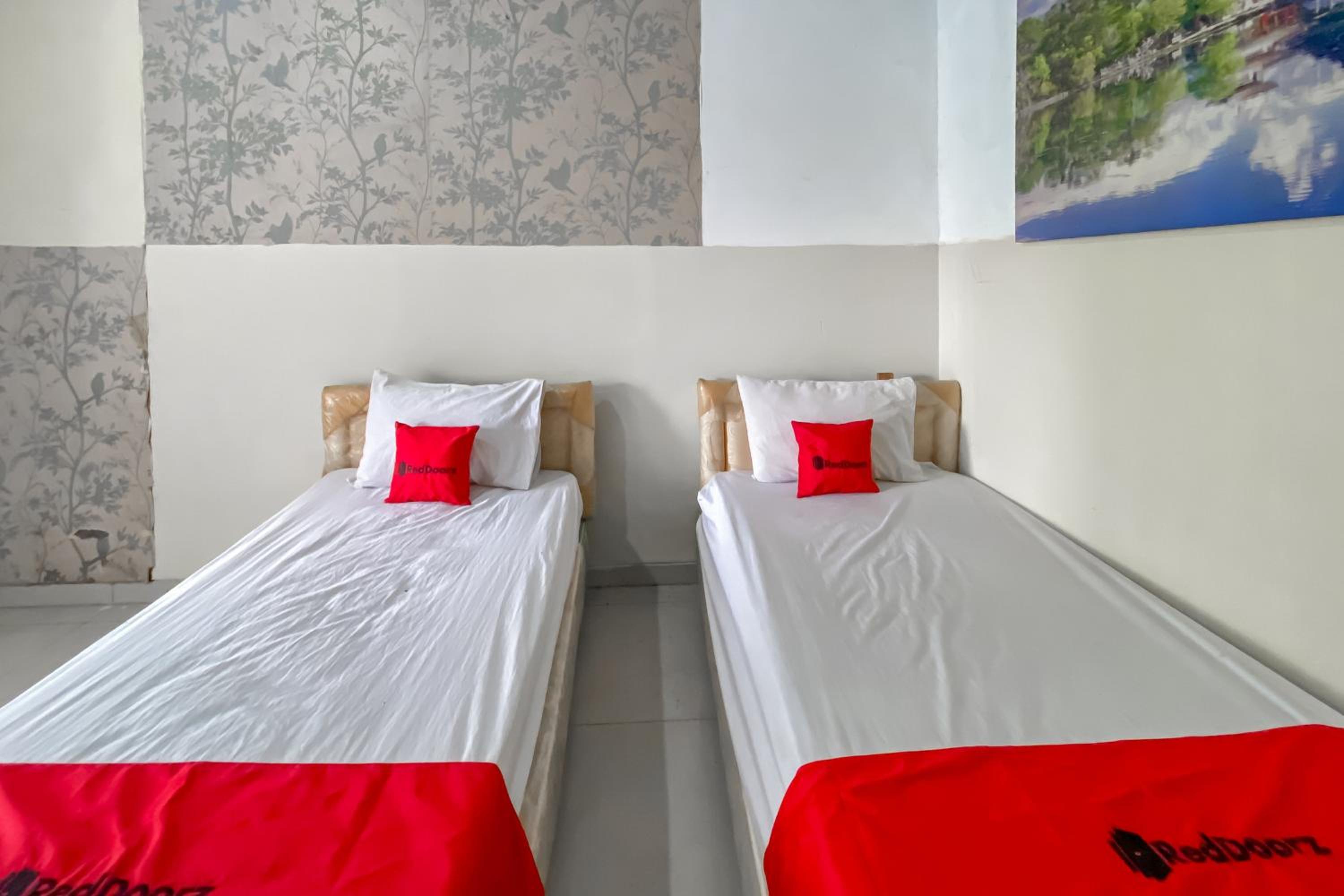 Standard Twin Room photo 3