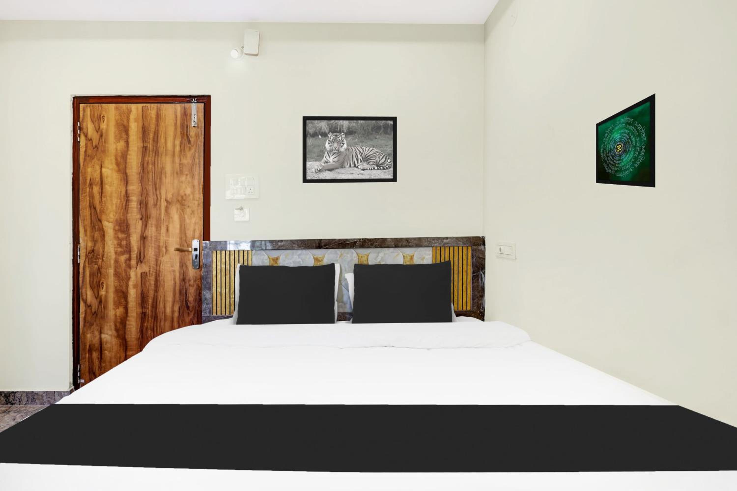 Double Room with Balcony photo 3