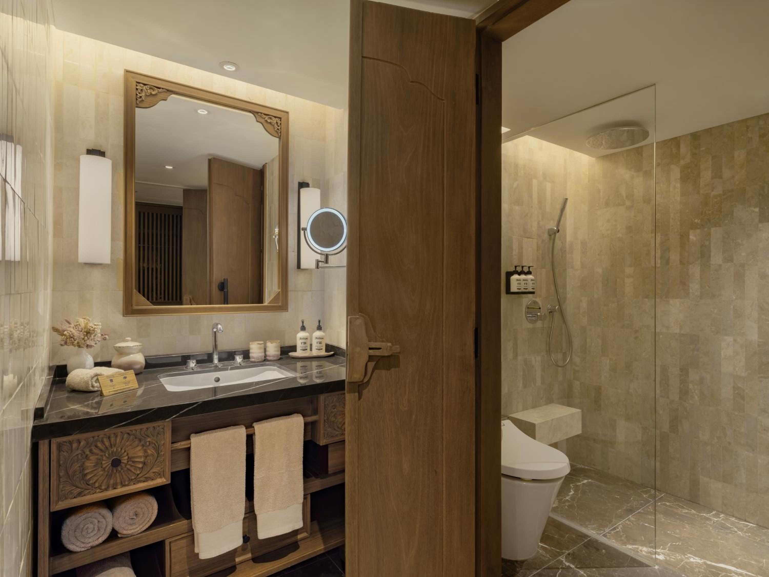 Connecting Premium Room Garden View