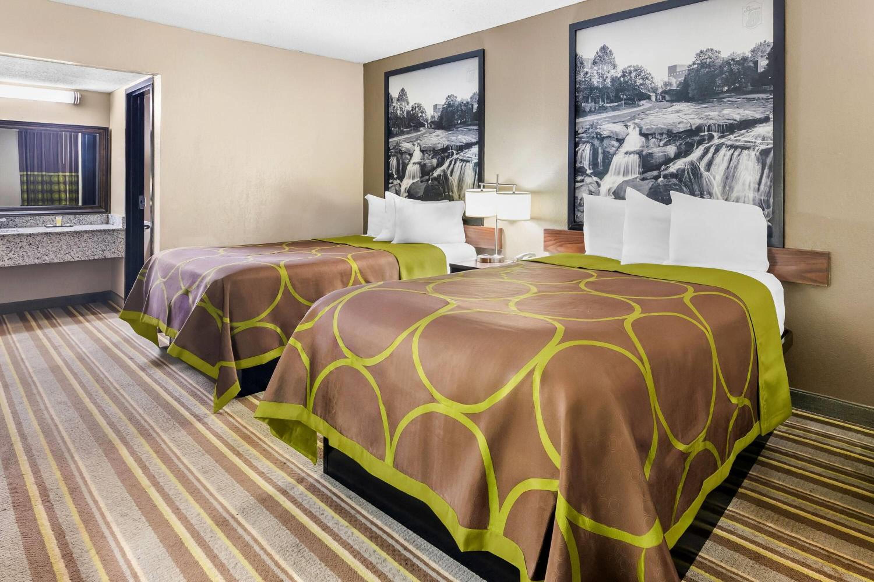 Double Room with Two Double Beds - Non-Smoking - Photo 3