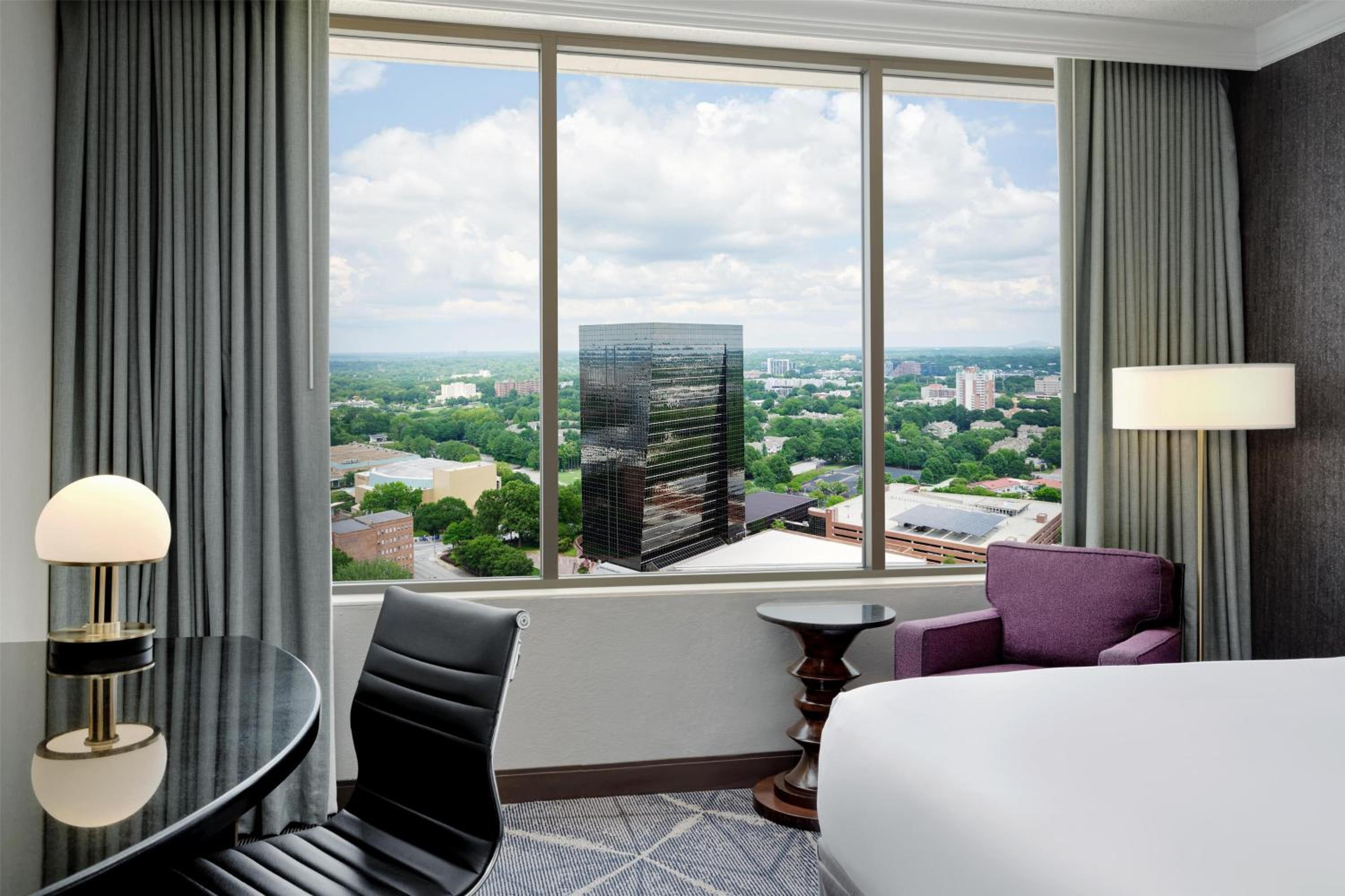 Double Room with Two Double Beds and View - Photo 2
