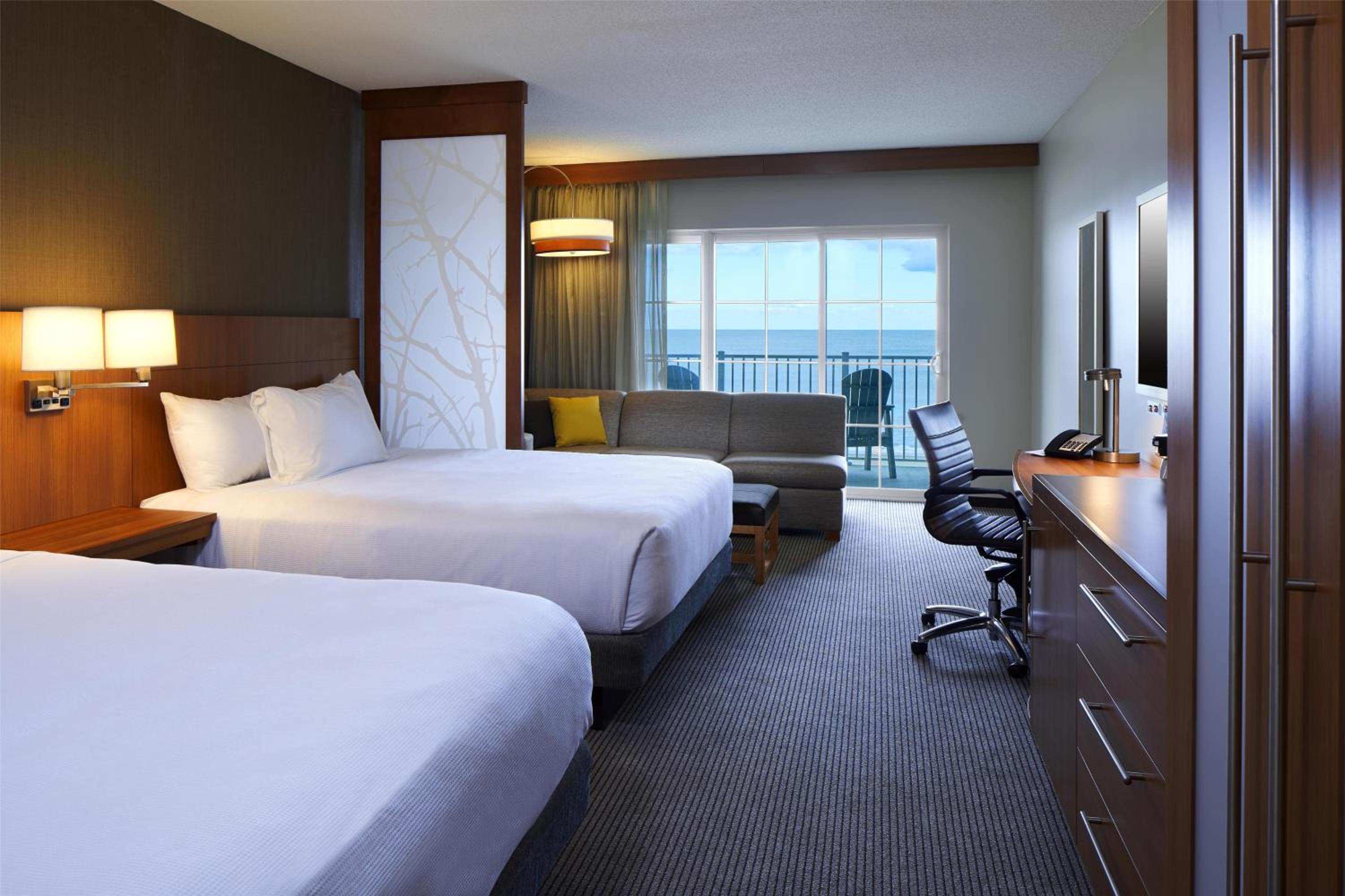 Queen Room with Two Queen Beds - Ocean Front photo 2