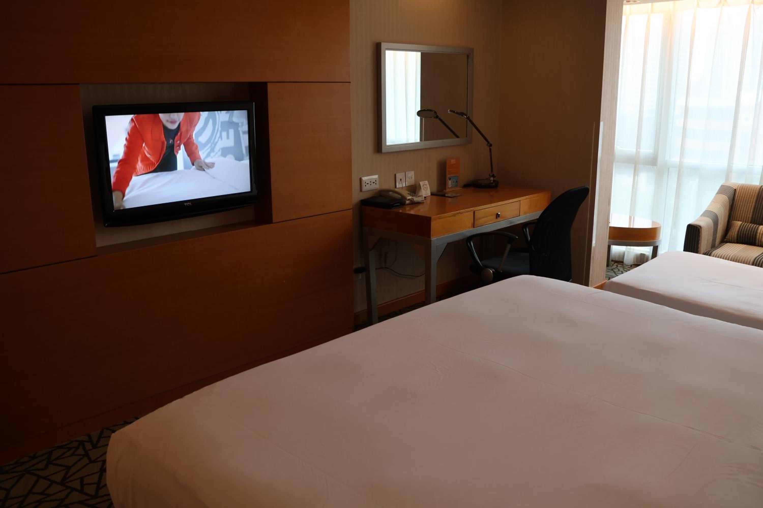 Family Room(Only 'Four Seasons' and 'Cafe 25' offer 30% discount) photo 1
