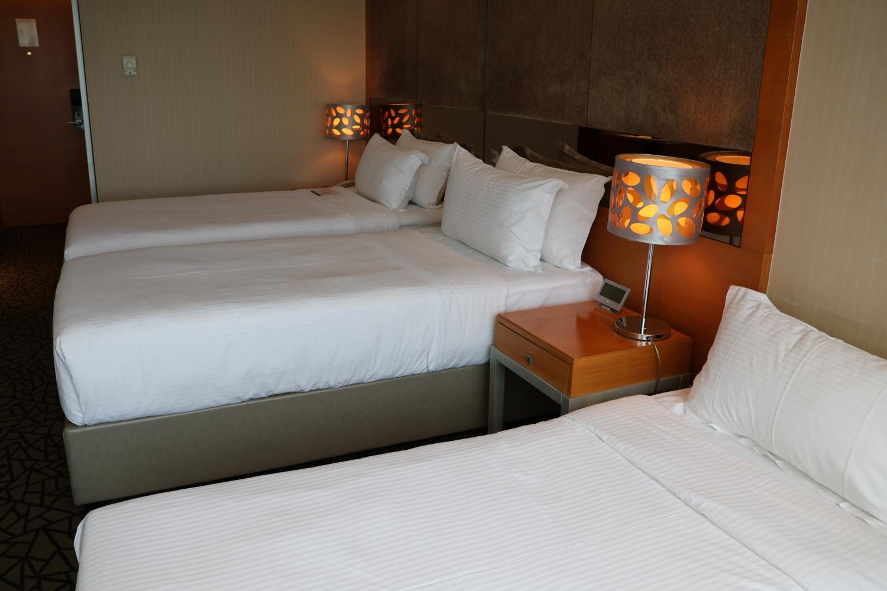 Triple Room(Only 'Four Seasons' and 'Cafe 25' offer 30% discount) photo 1