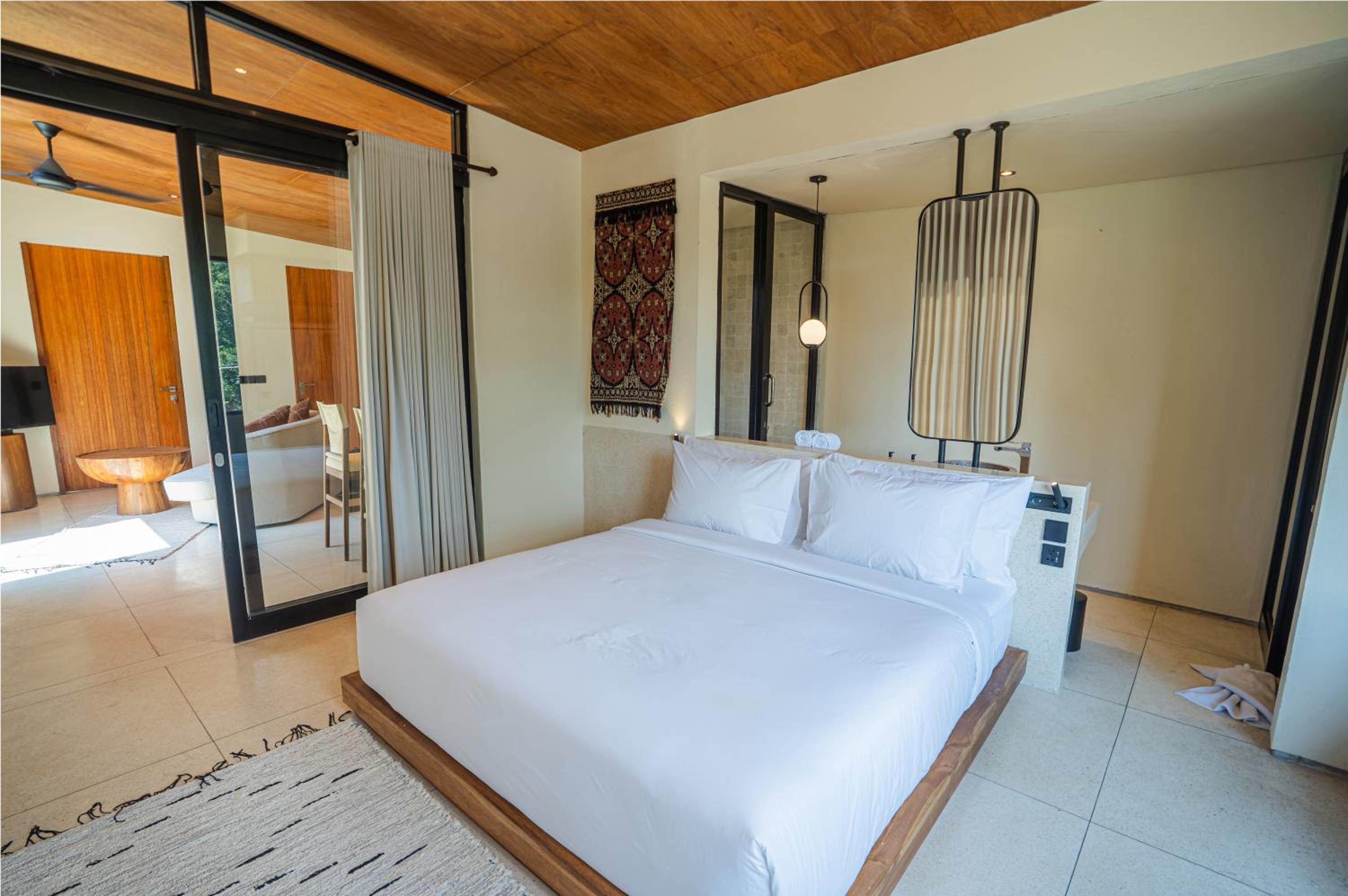 Flash Deal at Two-Bedroom Villa with Private Heated Pool photo 3