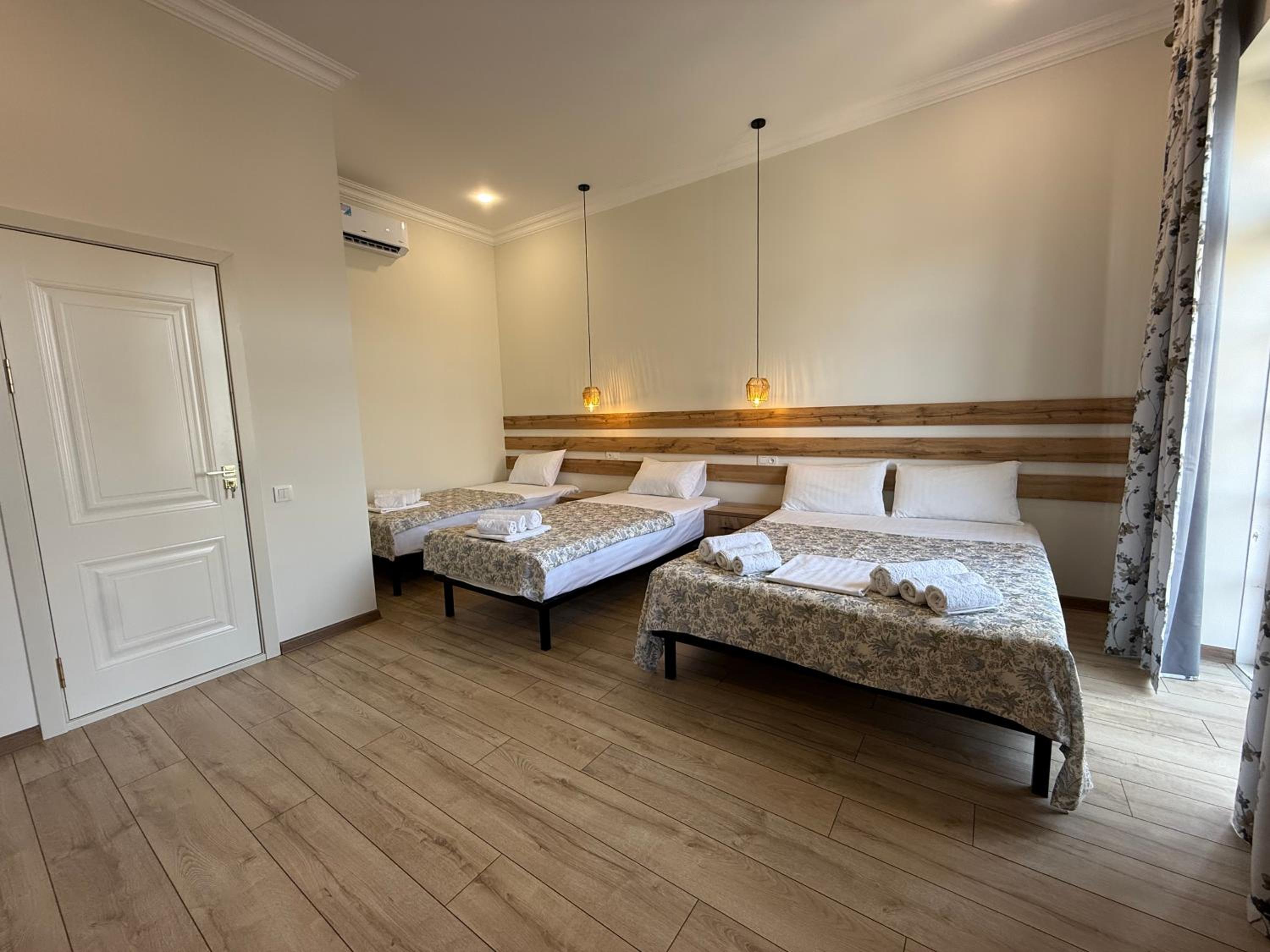 Deluxe Quadruple Room