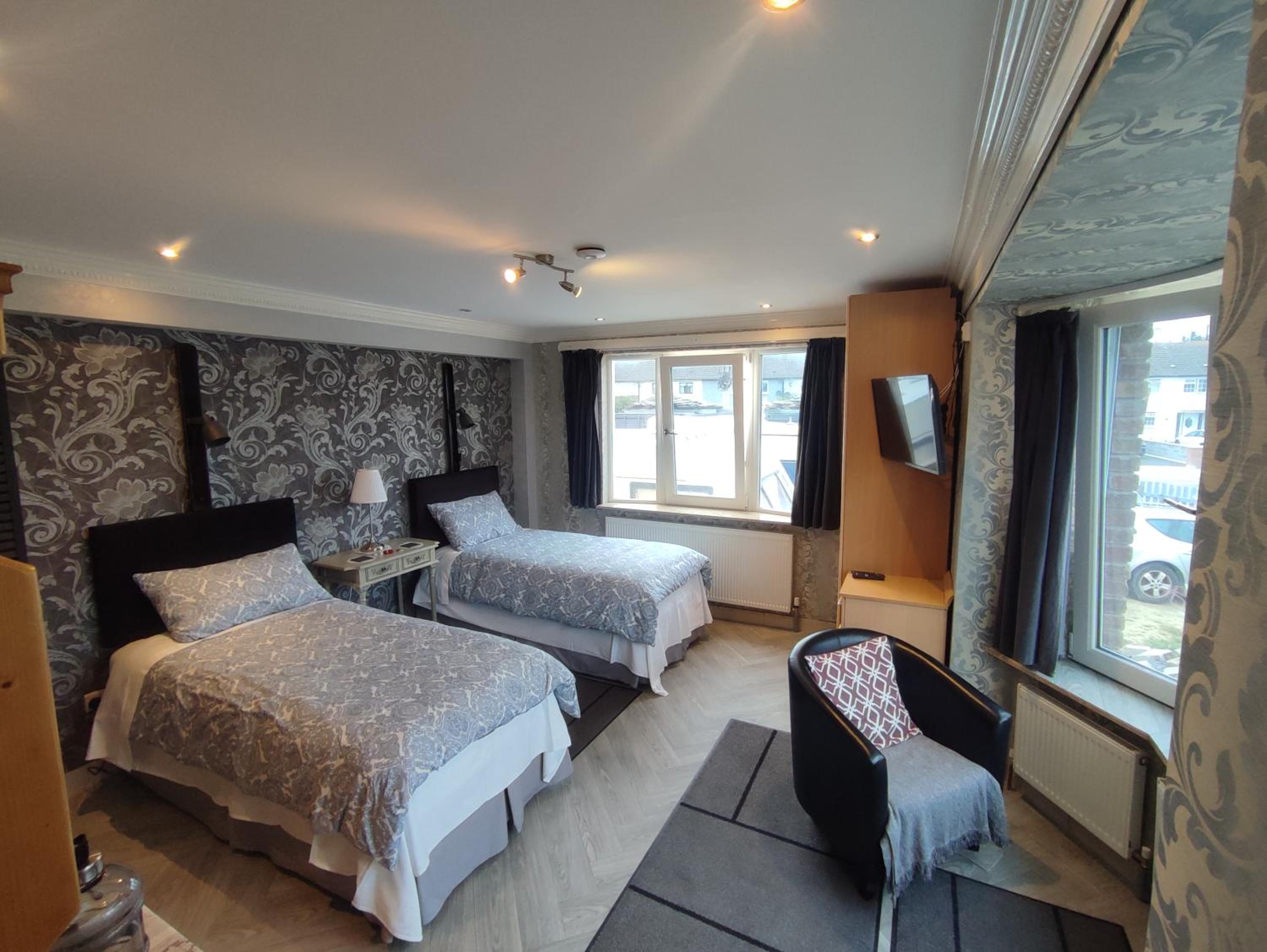 Deluxe Twin Room photo 2