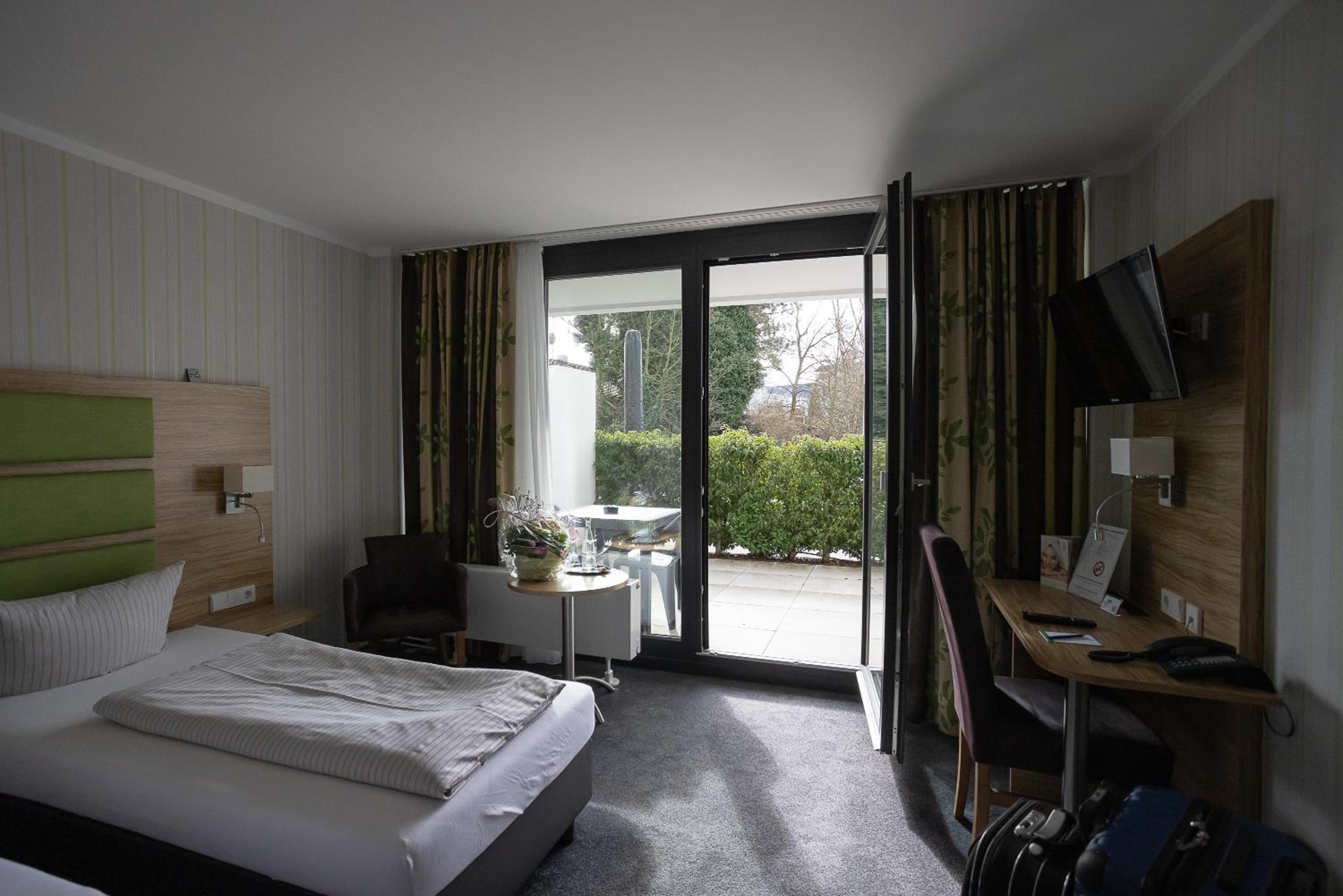 Deluxe Single Room
