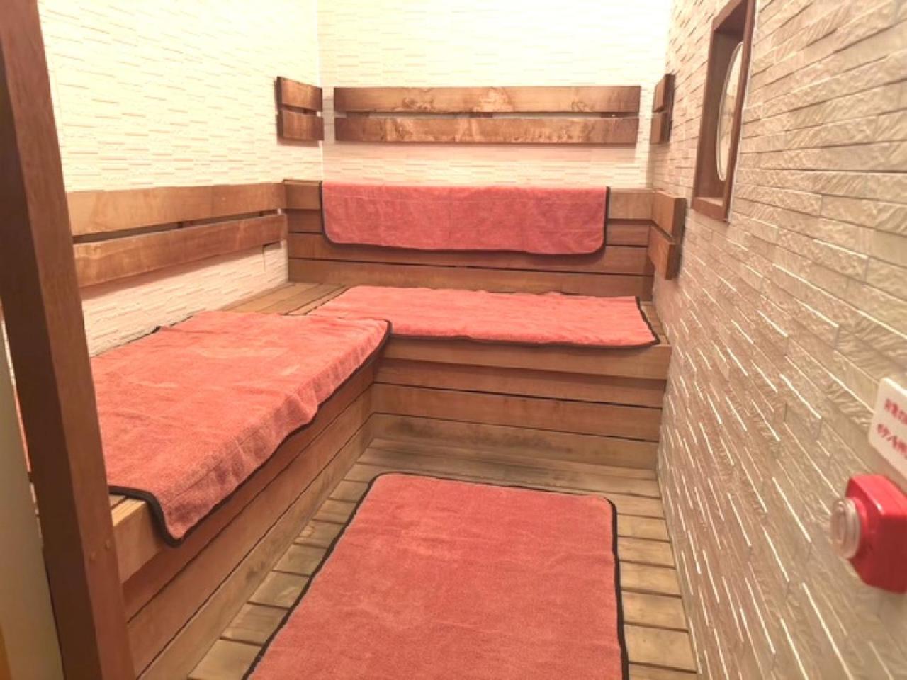 Double Room - Photo 5