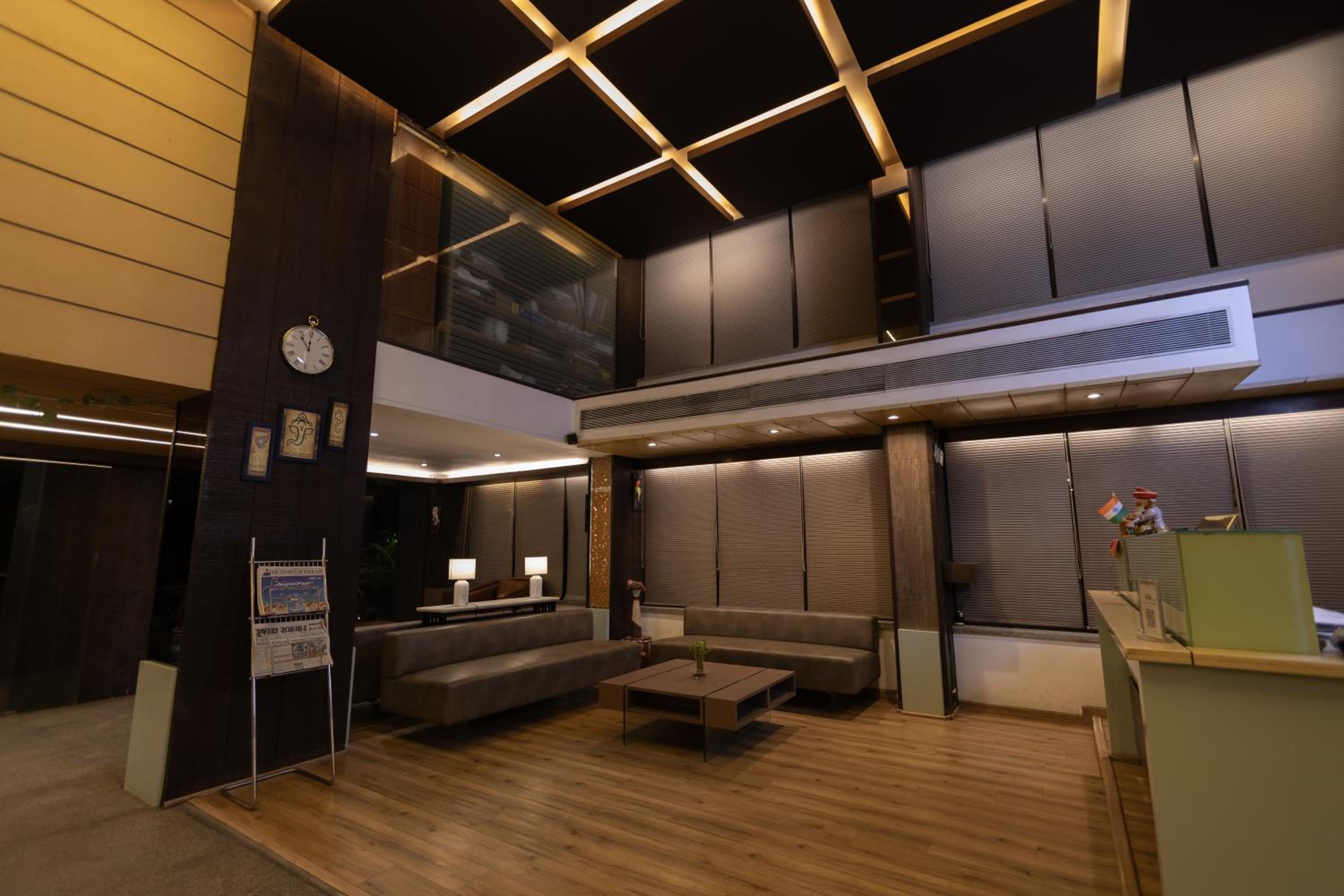 Suite - Photo 6