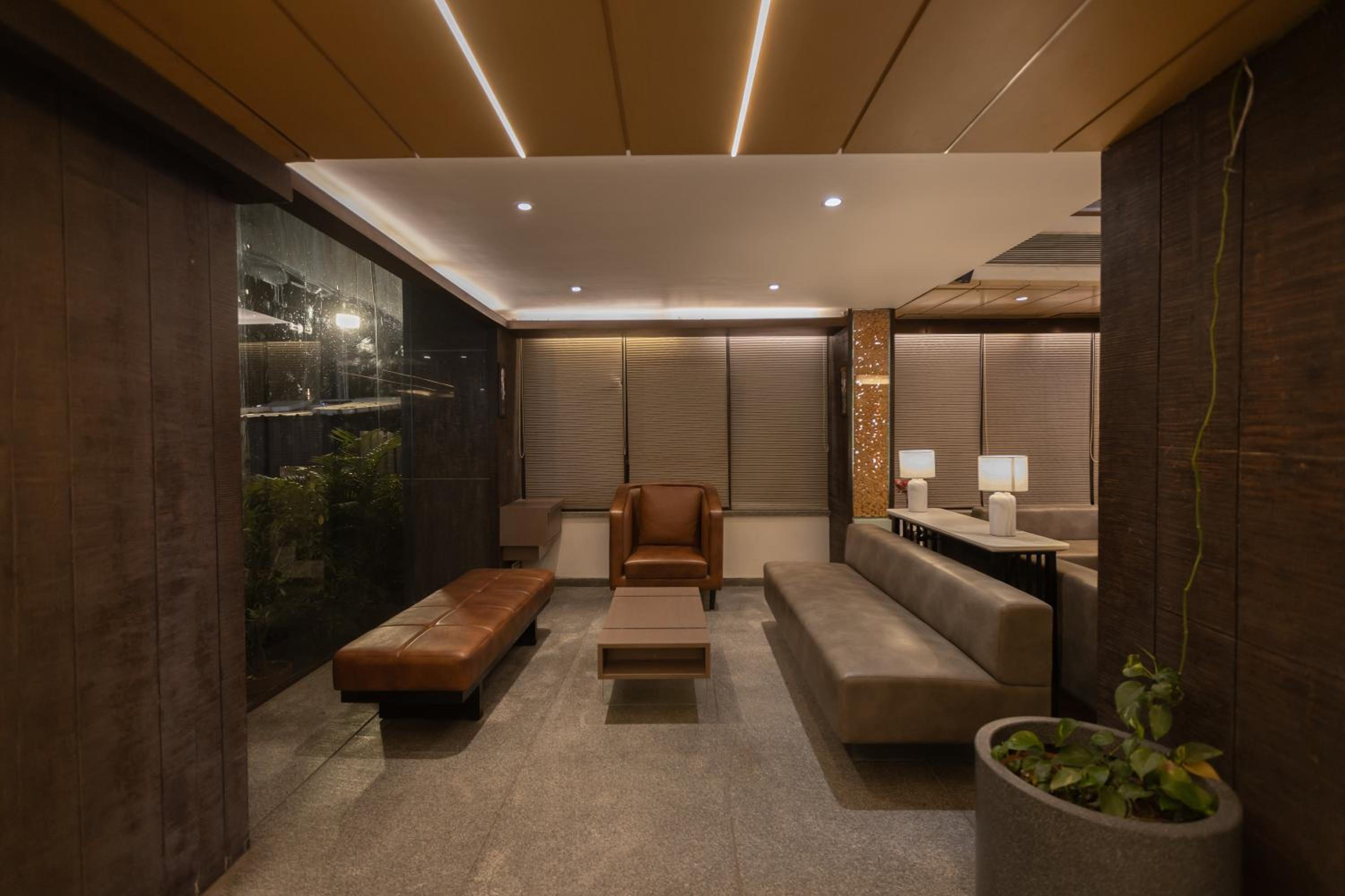 Suite - Photo 5