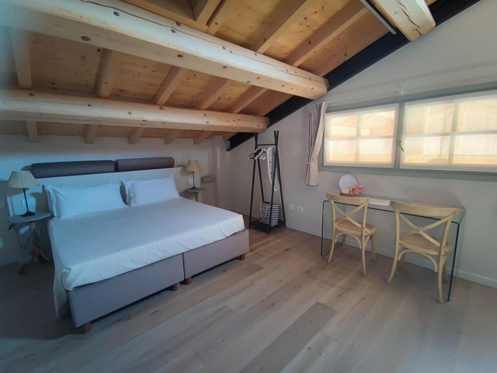 Studio Apartment photo 2