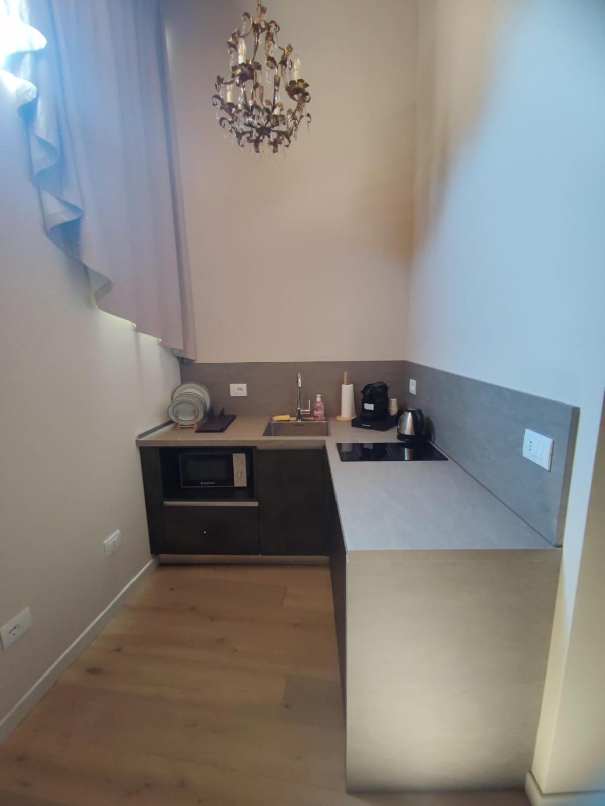 Studio Apartment photo 3