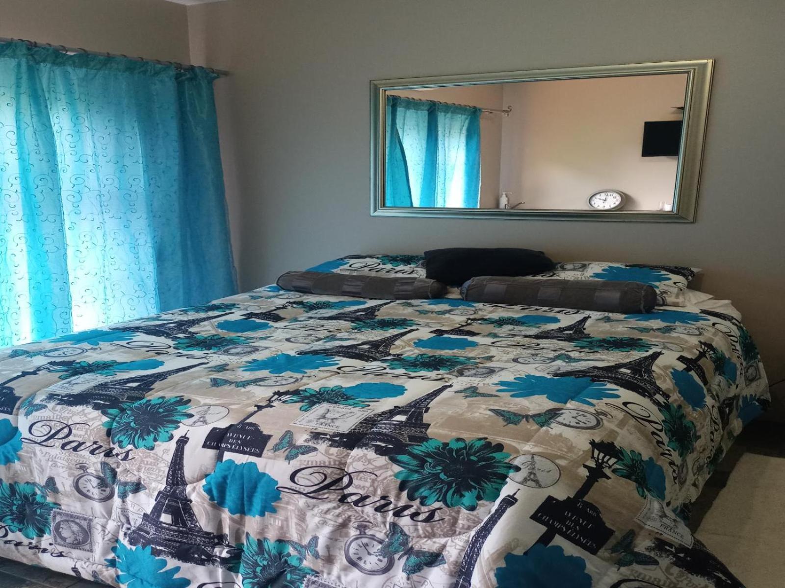 Deluxe Suite - Photo 6