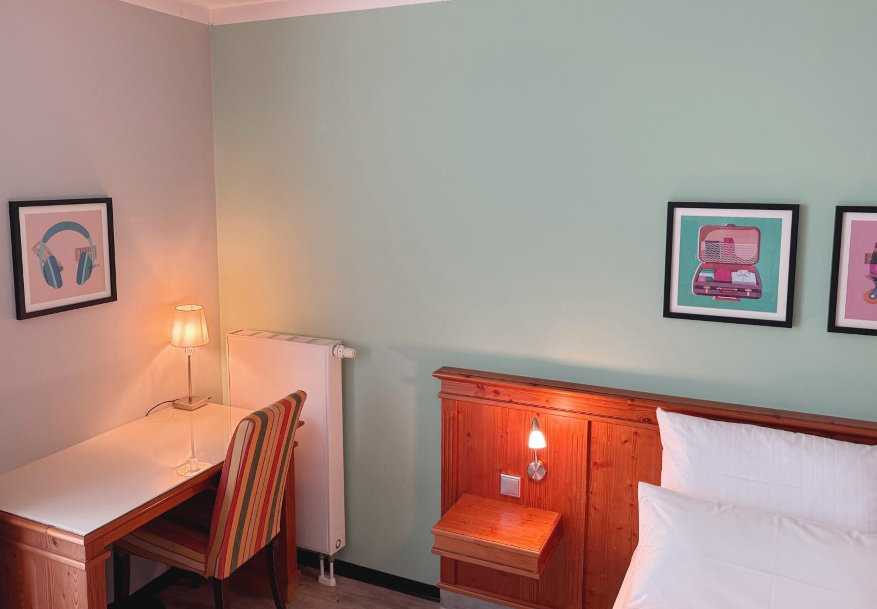 Single Room photo 2