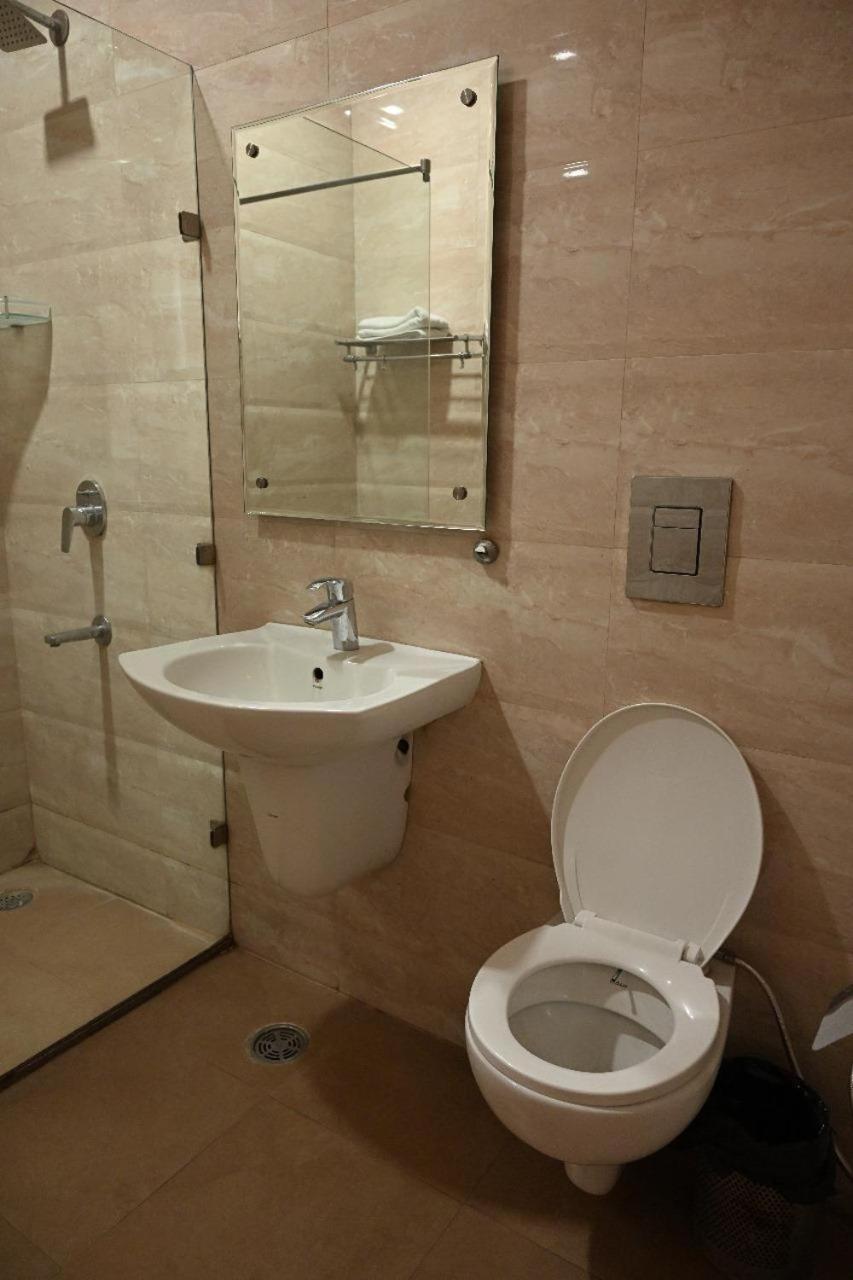 Queen Room photo 3