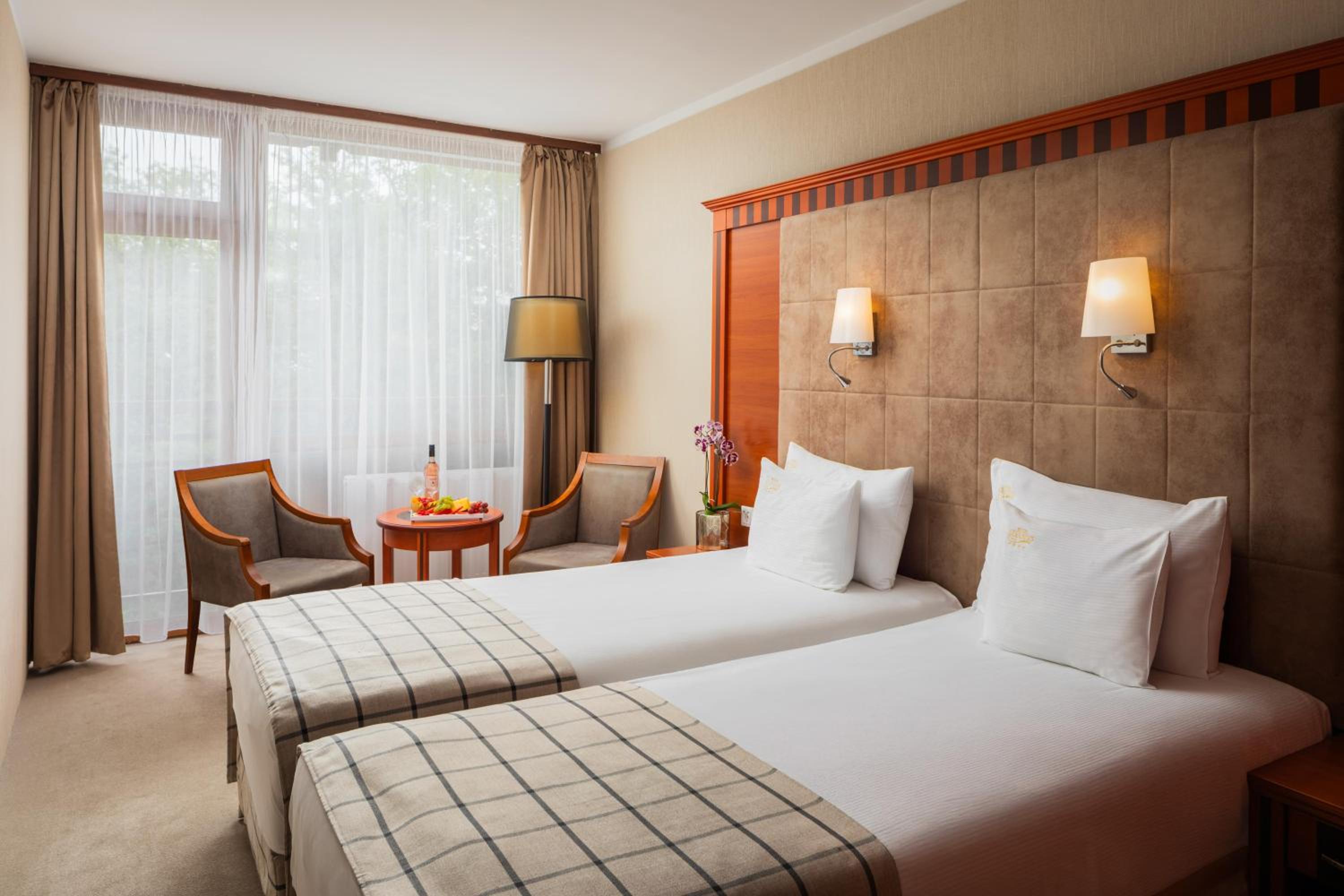 Standard Premium Double or Twin Room with Forest View