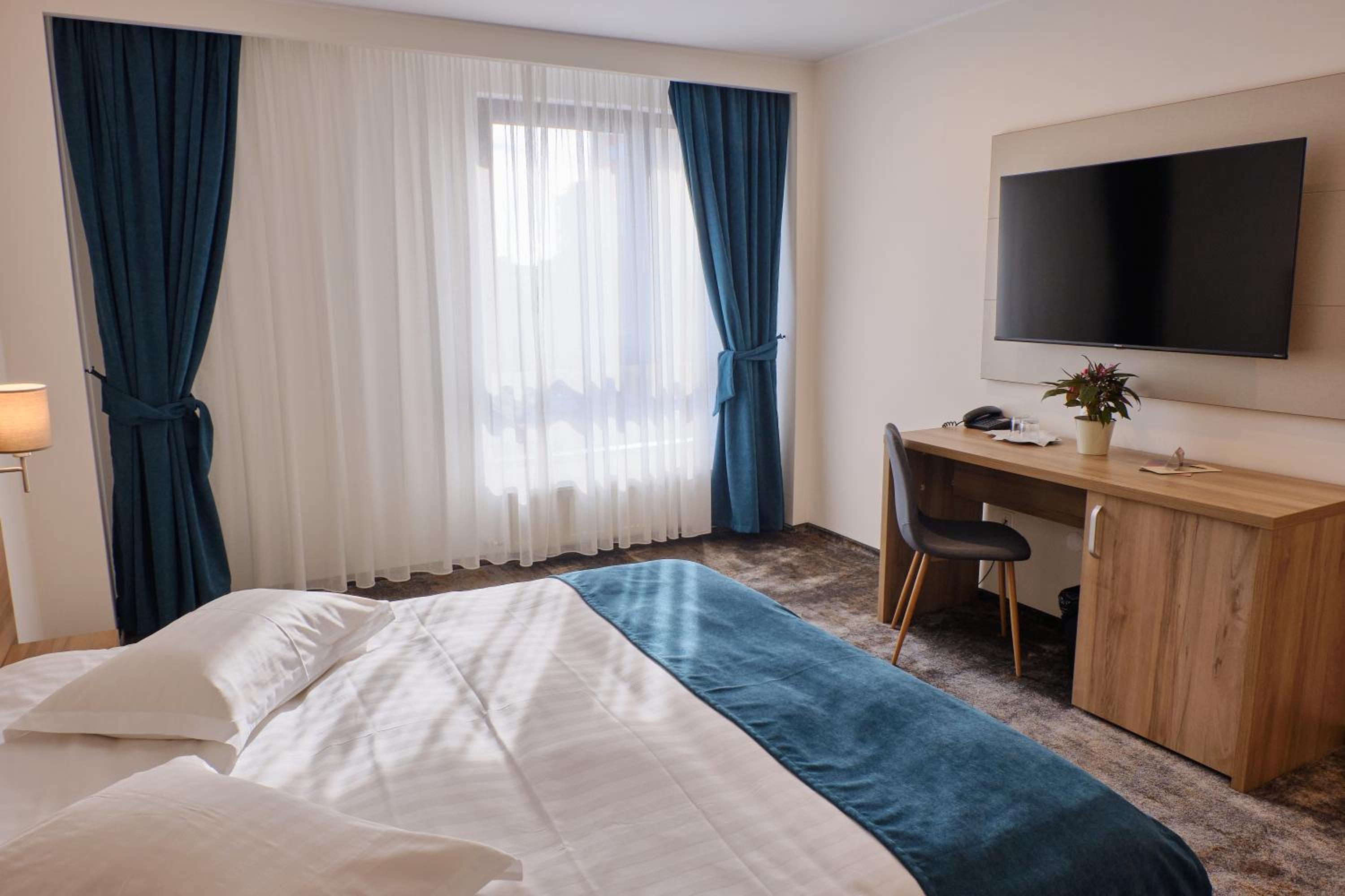 Double Room with AC photo 2