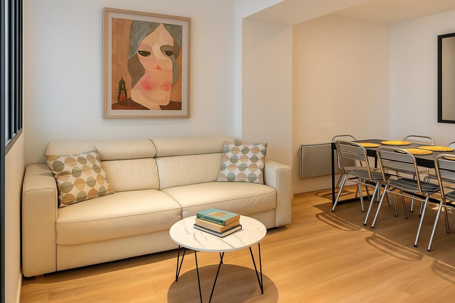 Three-Bedroom Apartment photo 1