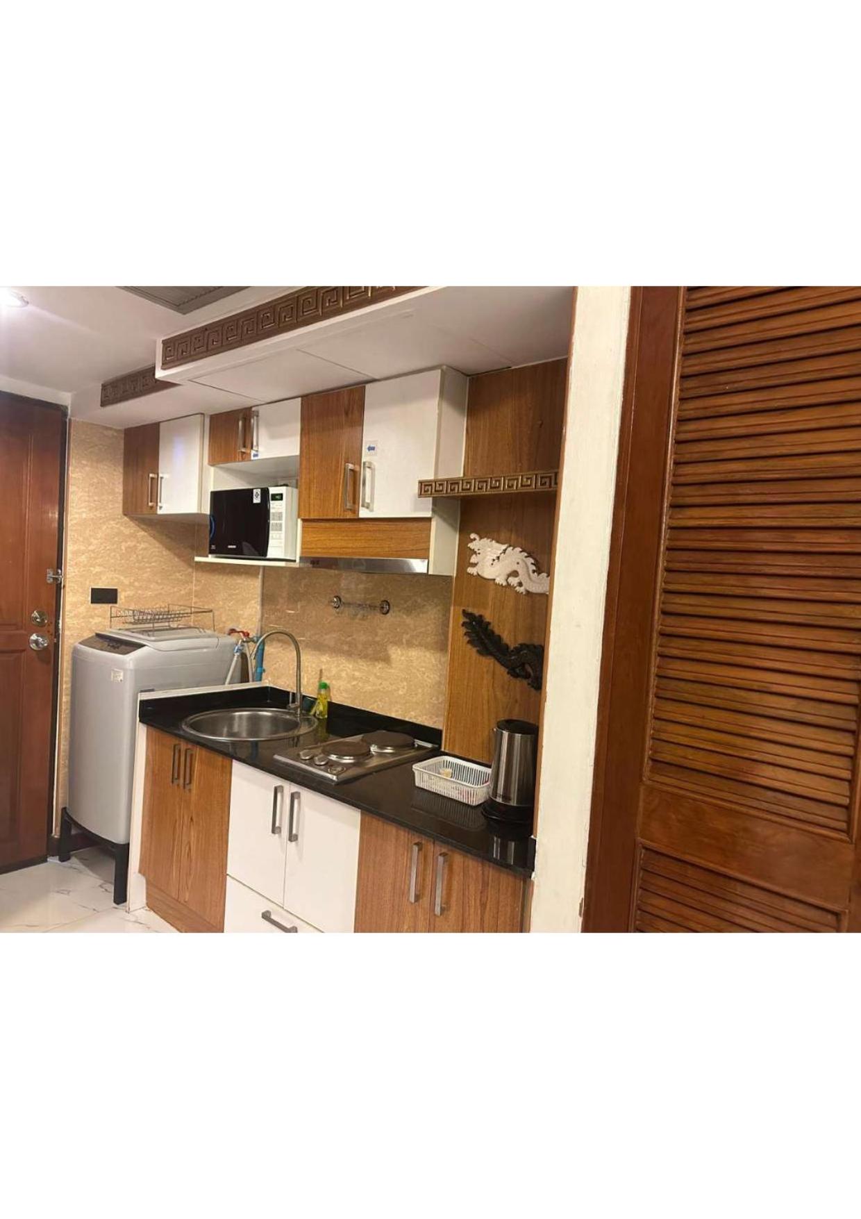 Studio Apartment with One Double Bed photo 3