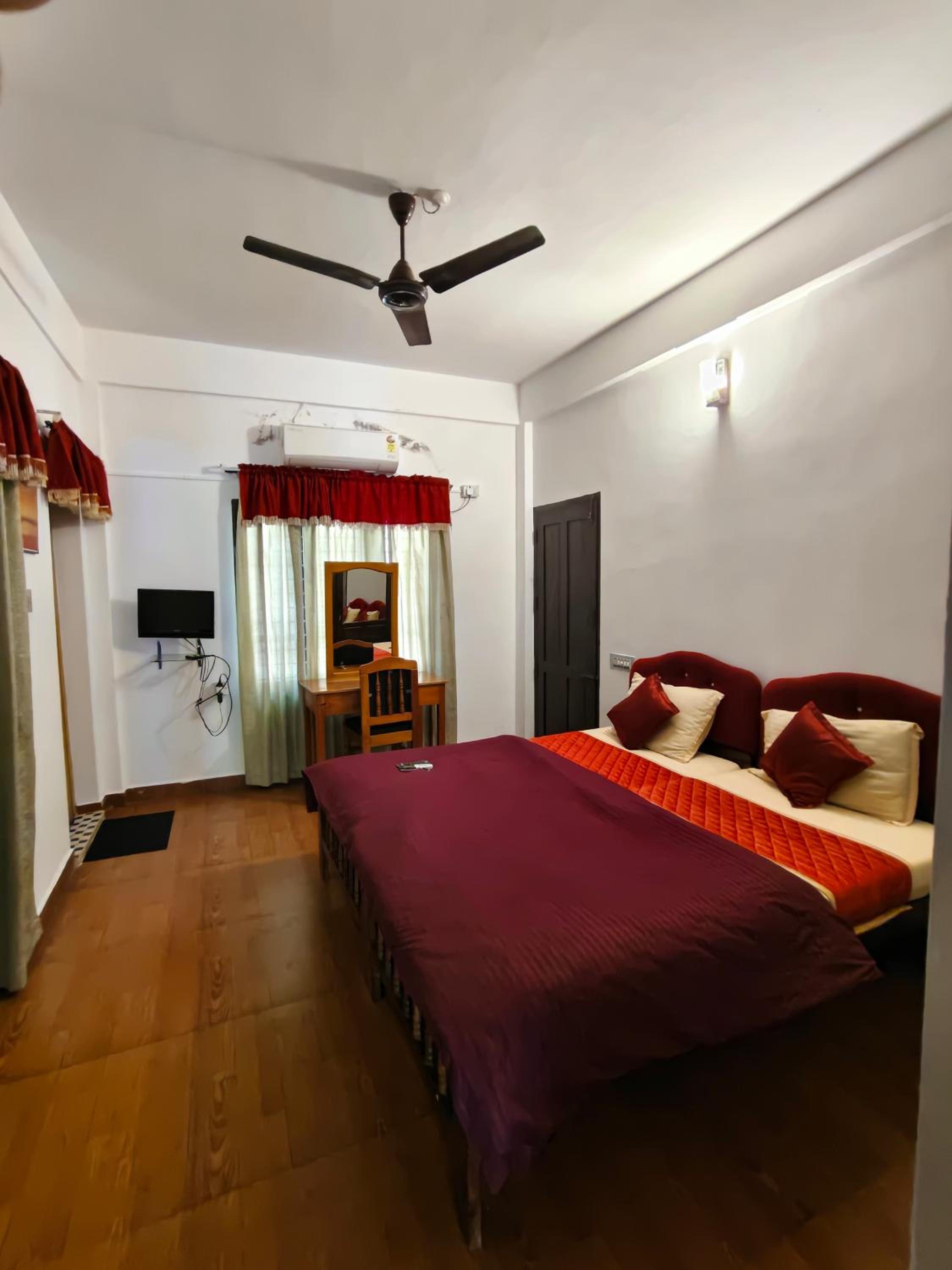 Deluxe Double or Twin Room with Balcony photo 2