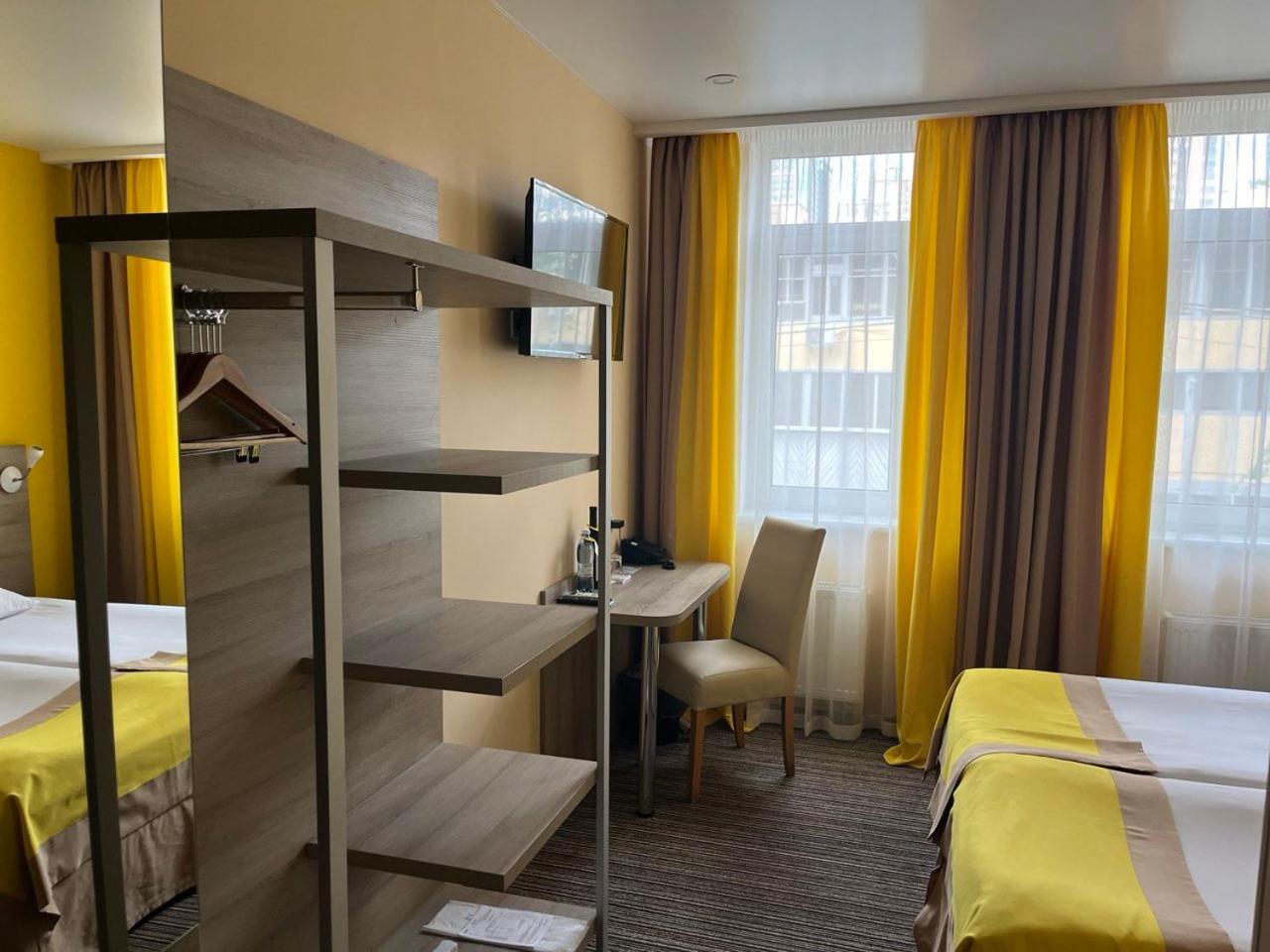 Queen Room - Disability Access
