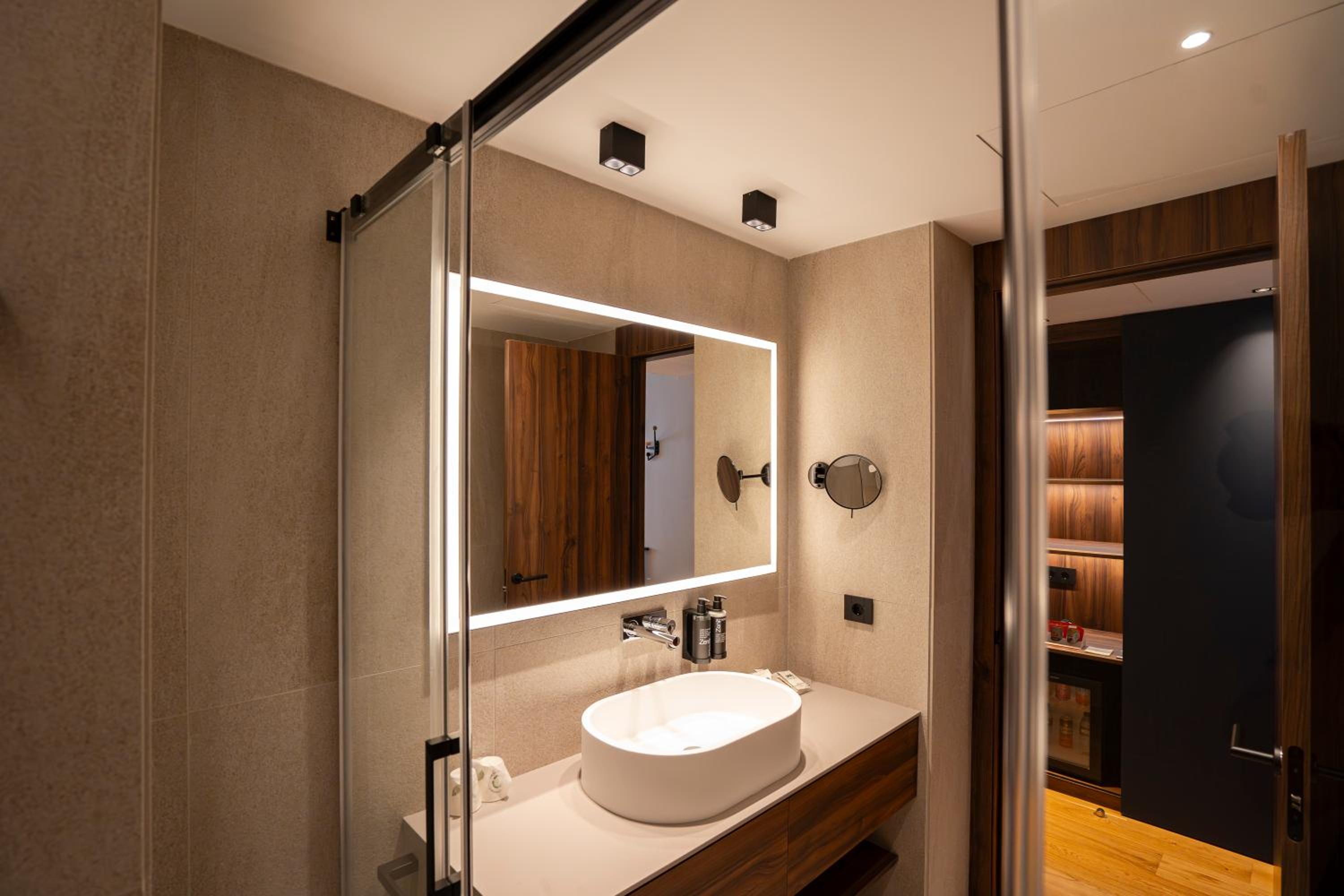 Superior Double Room photo 2