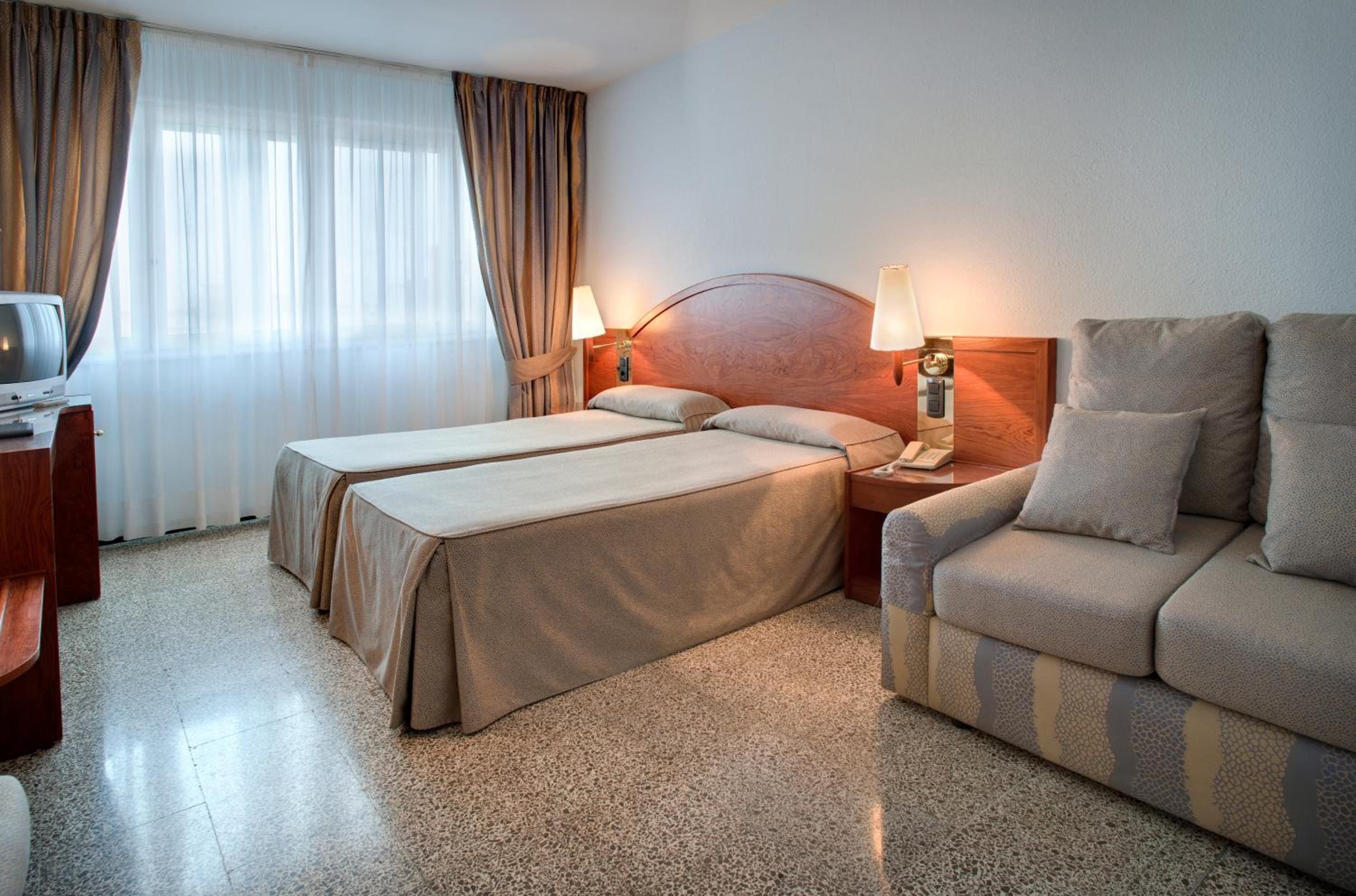 Triple Room photo 2