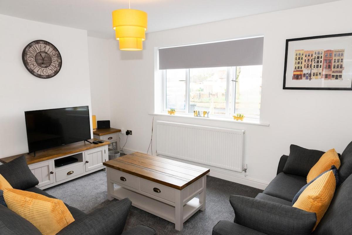 Two-Bedroom House photo 1