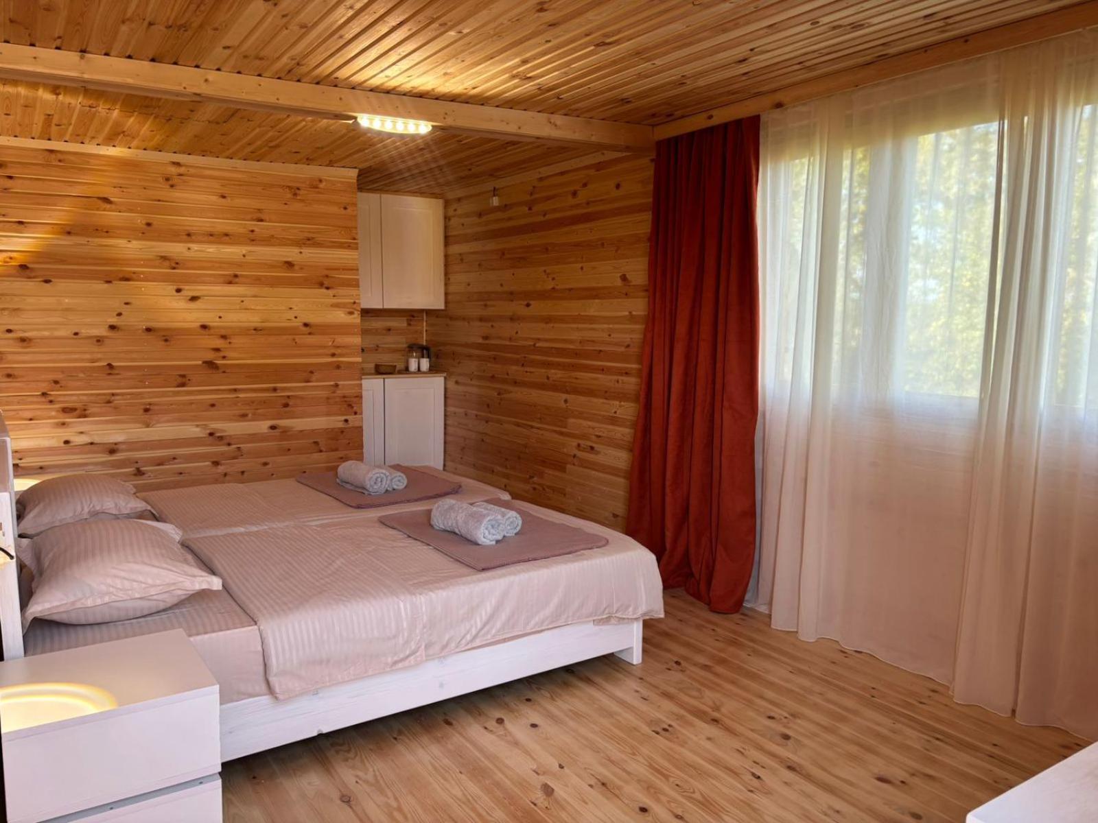 Double or Twin Room with Bathroom photo 2