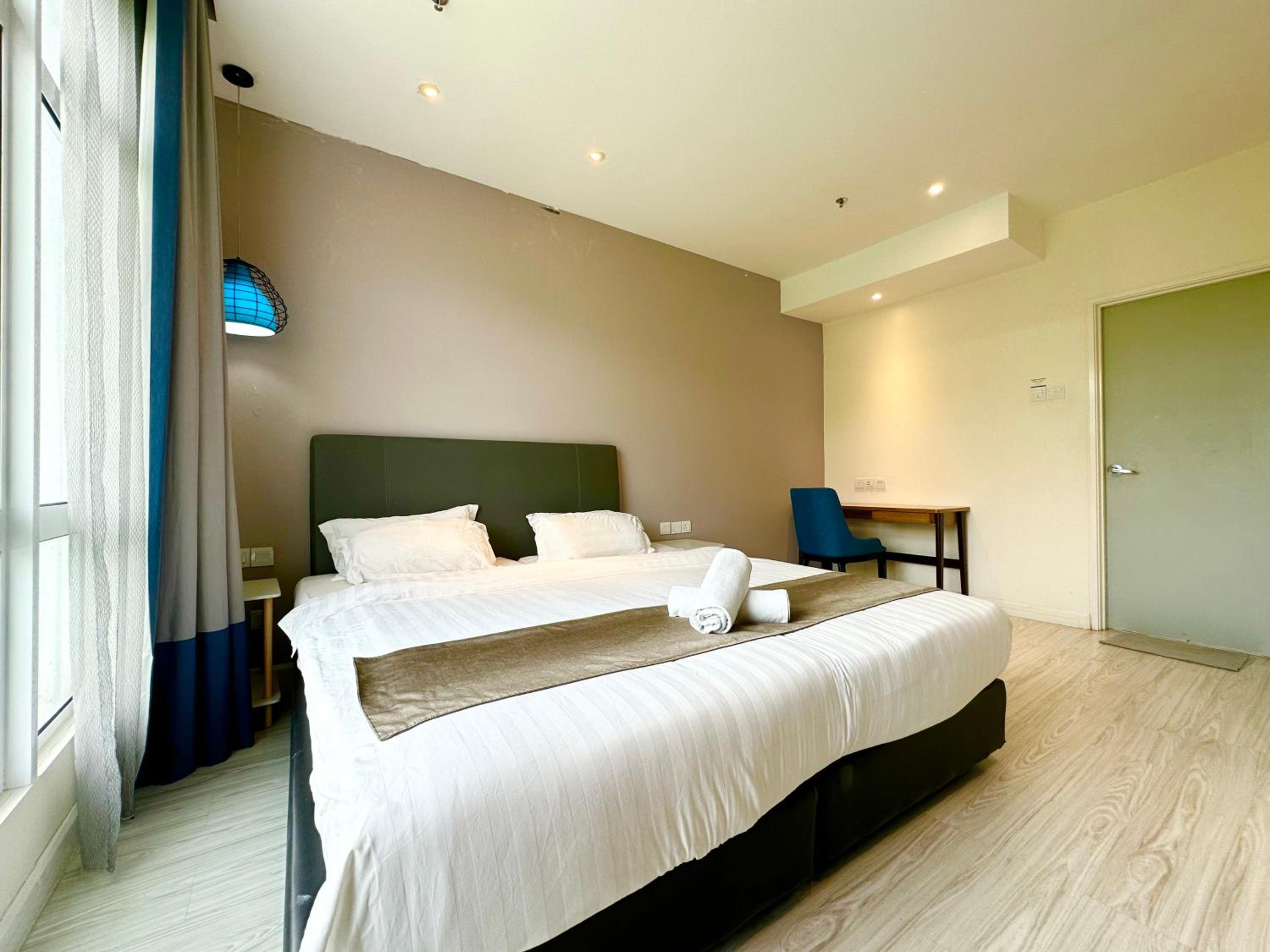 One-Bedroom Apartment with Sea View - Photo 5