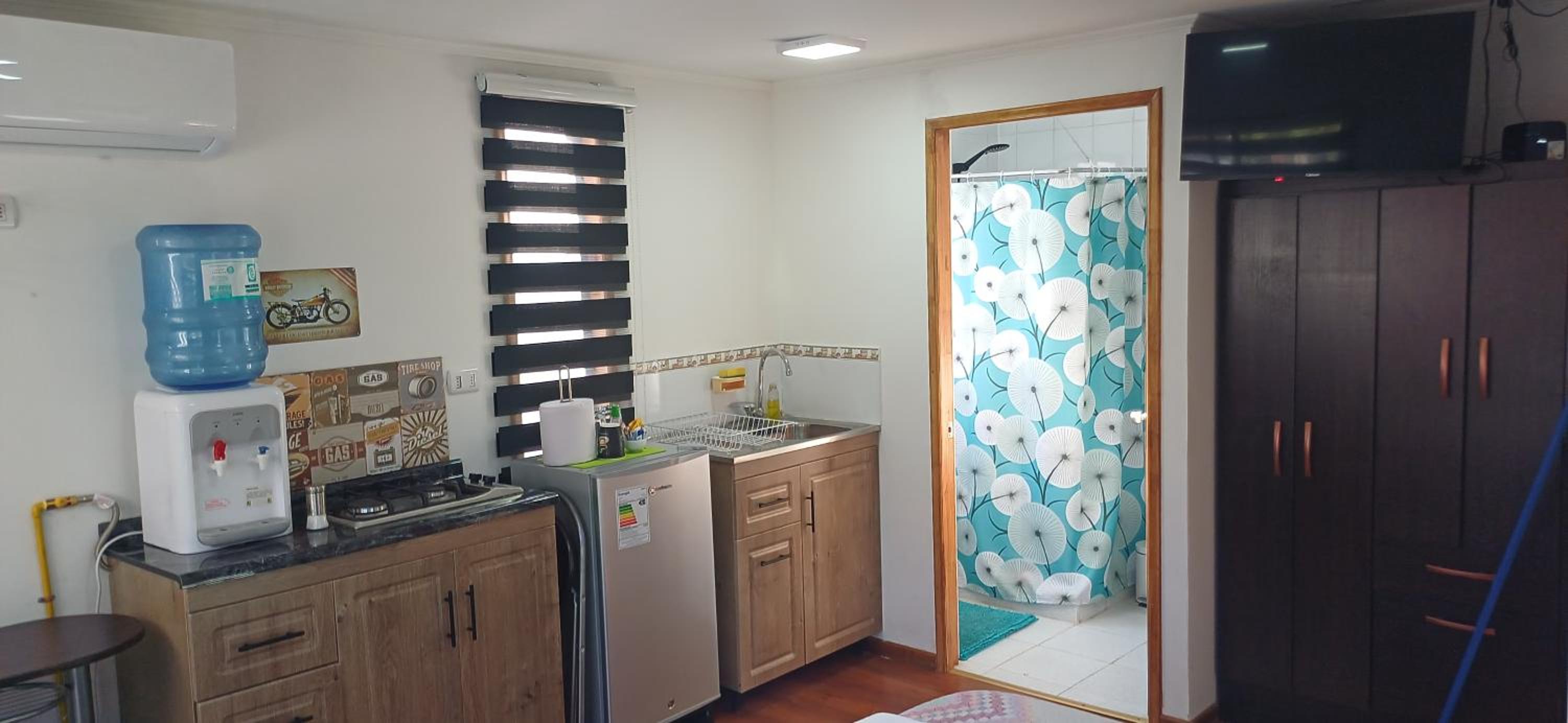 Basic Triple Room with Shared Bathroom