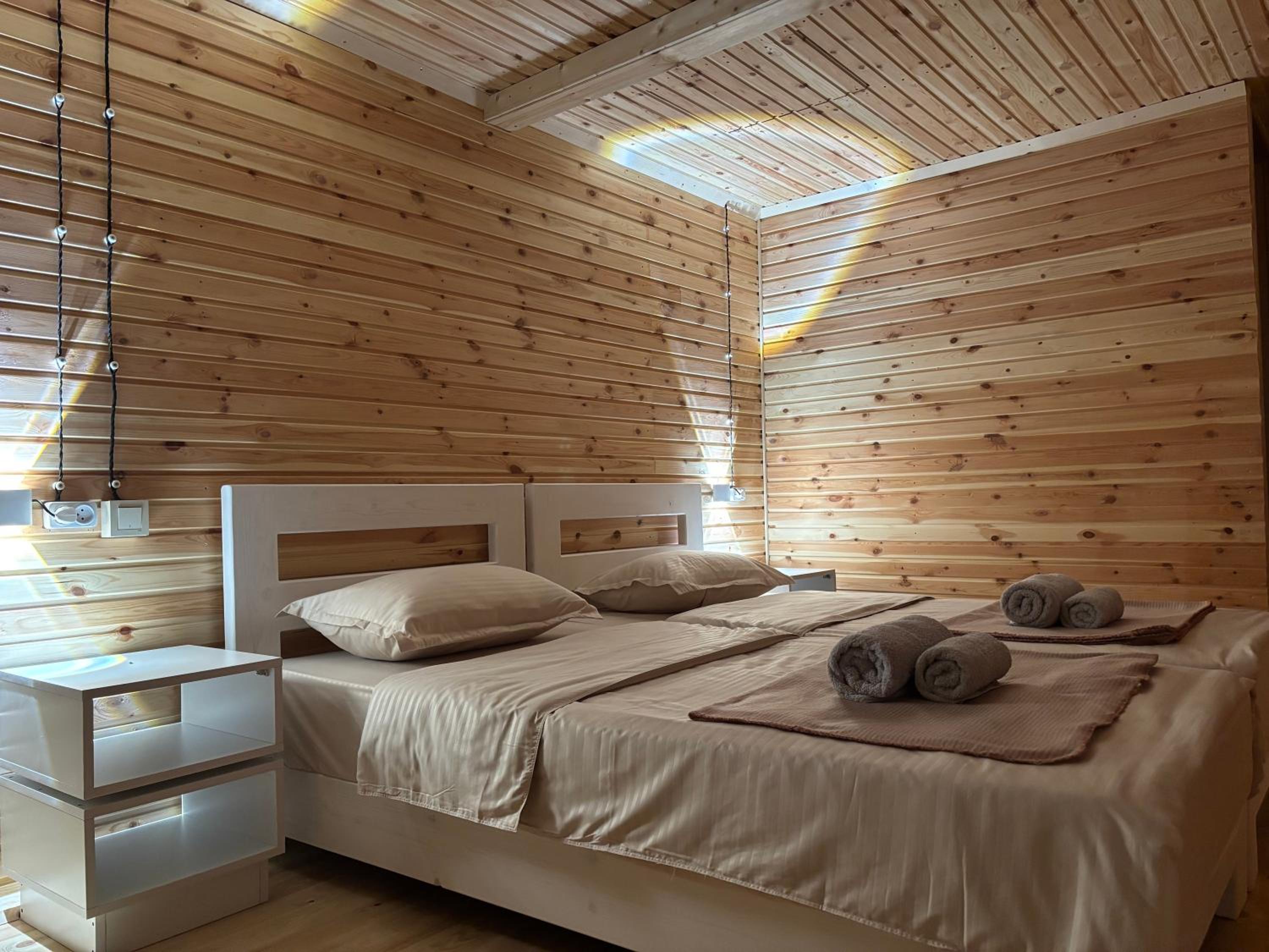 Double or Twin Room with Bathroom photo 1