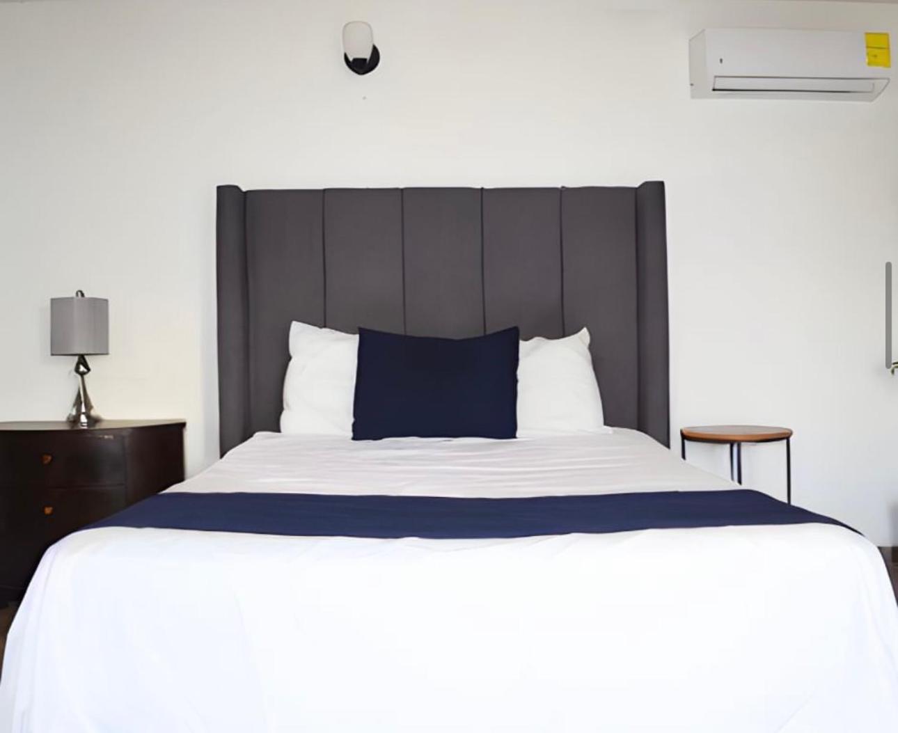Standard Double Room photo 2