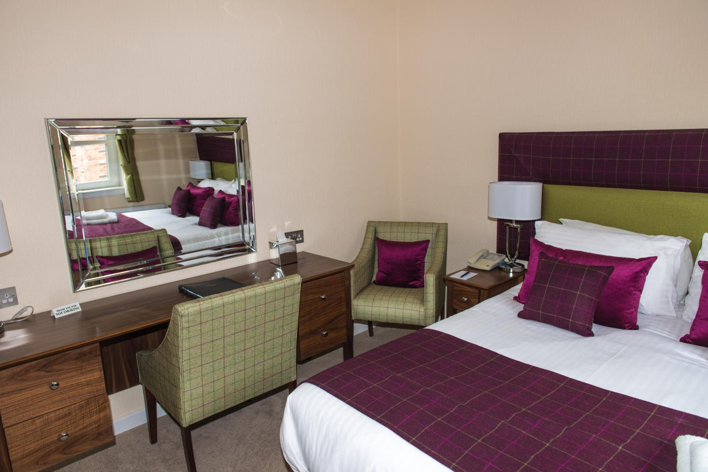 Standard Double Room - Photo 8