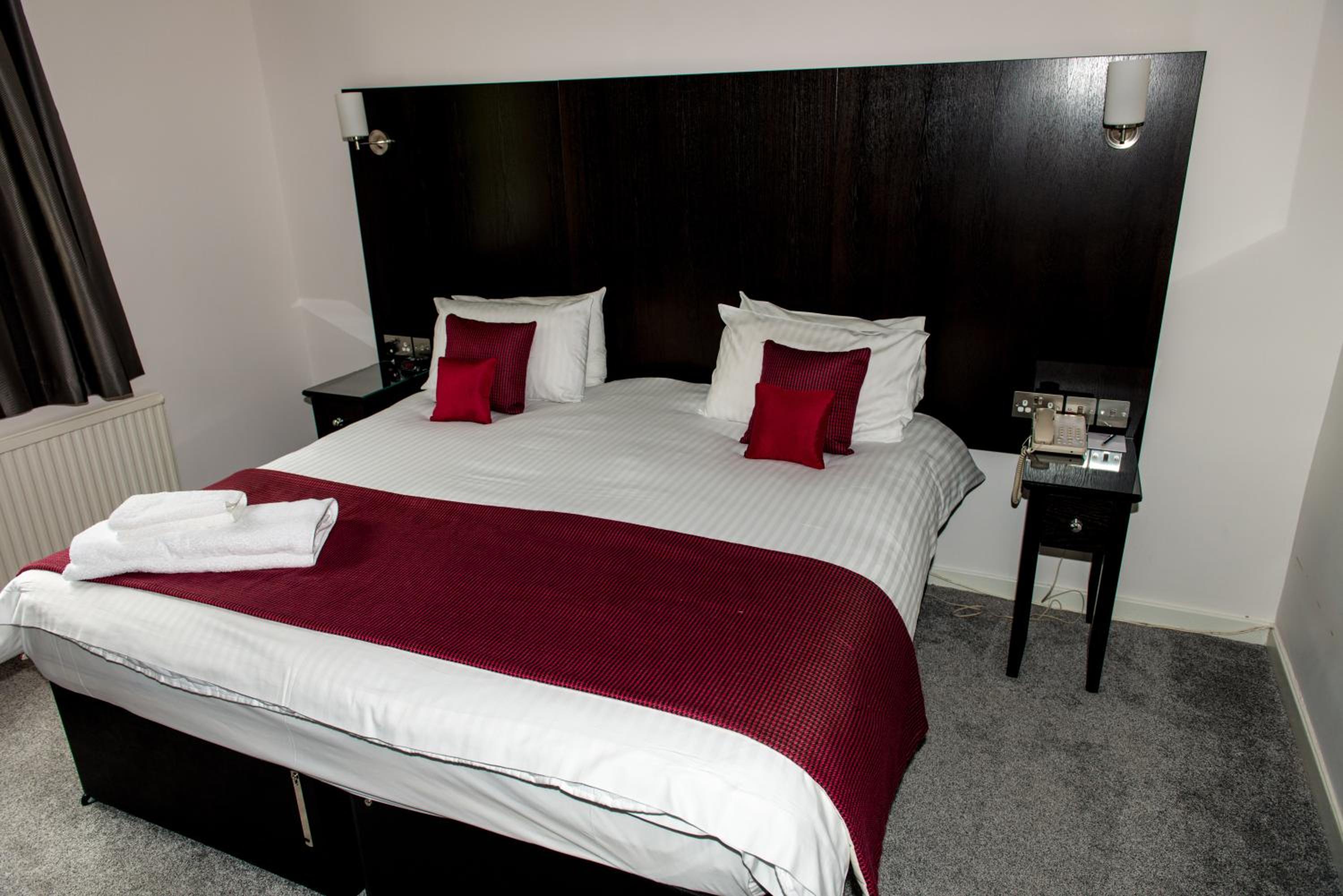 Standard Double Room - Photo 6