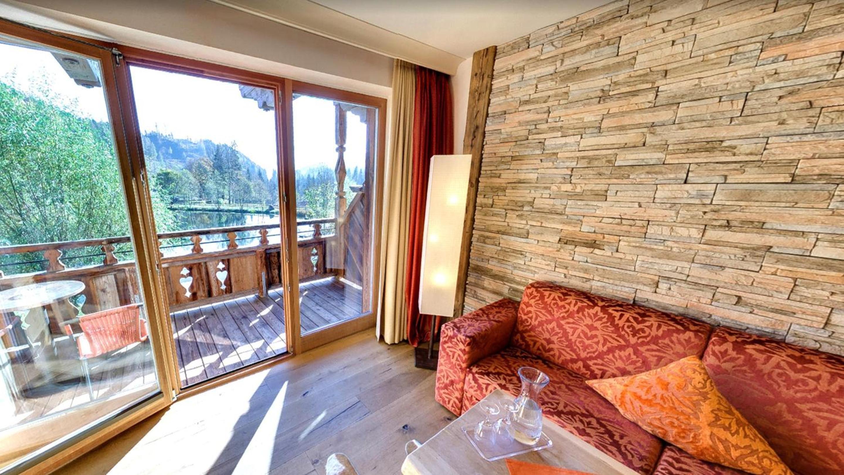 Double Junior Suite with Sofa Bed, Balcony, Mountain View and Couch