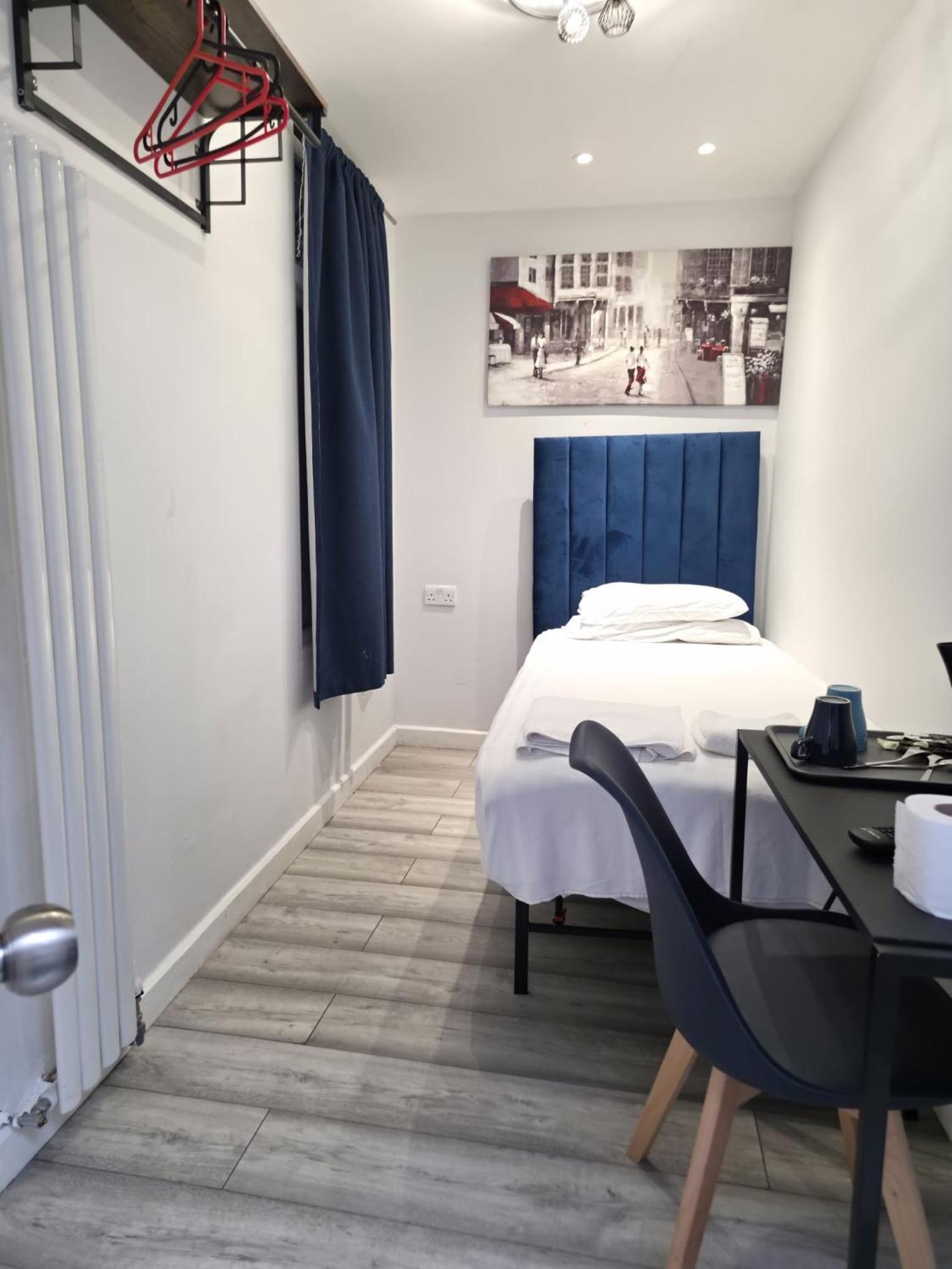 Deluxe Single Room photo 3