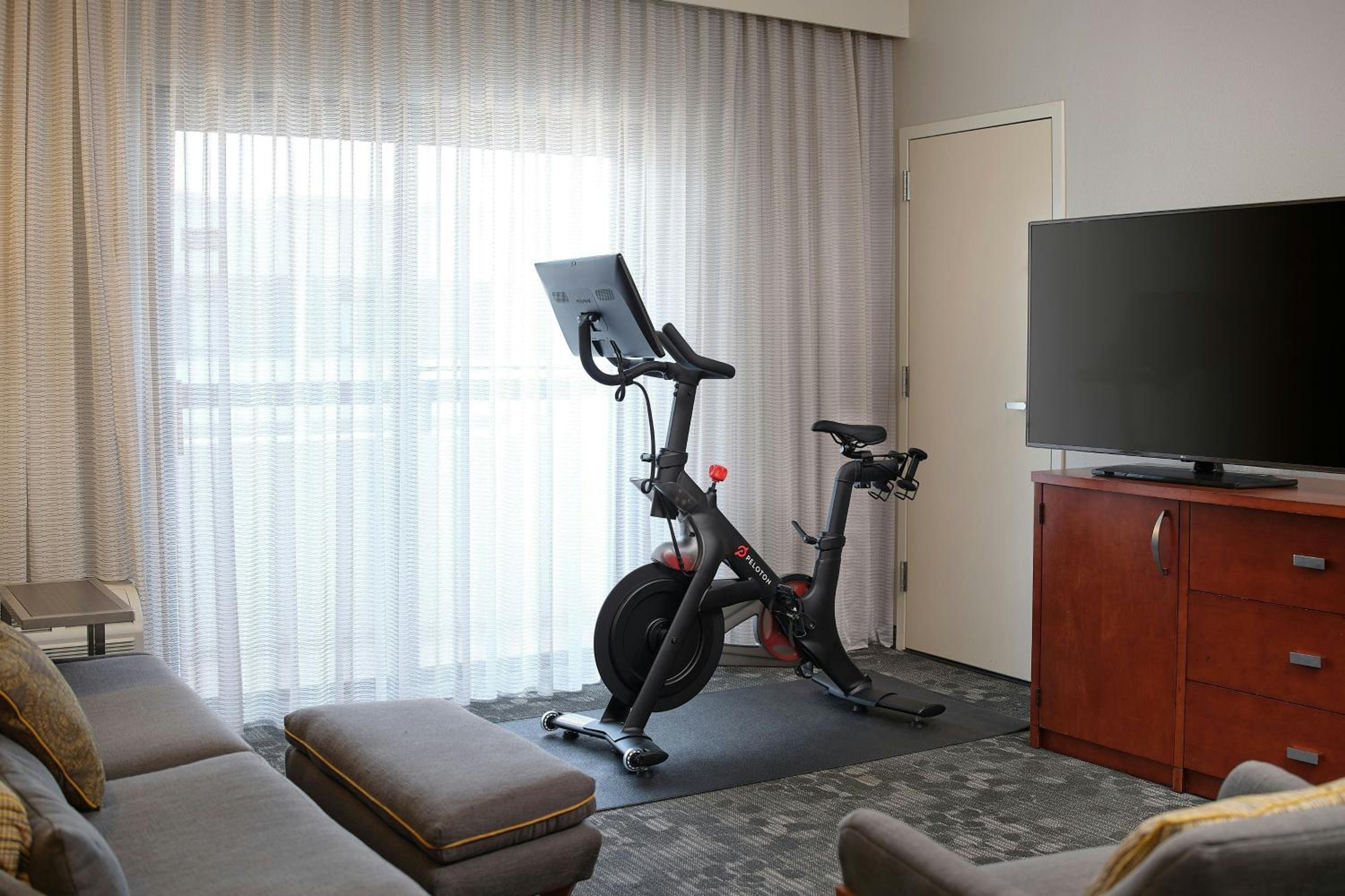 Suite - Photo 4