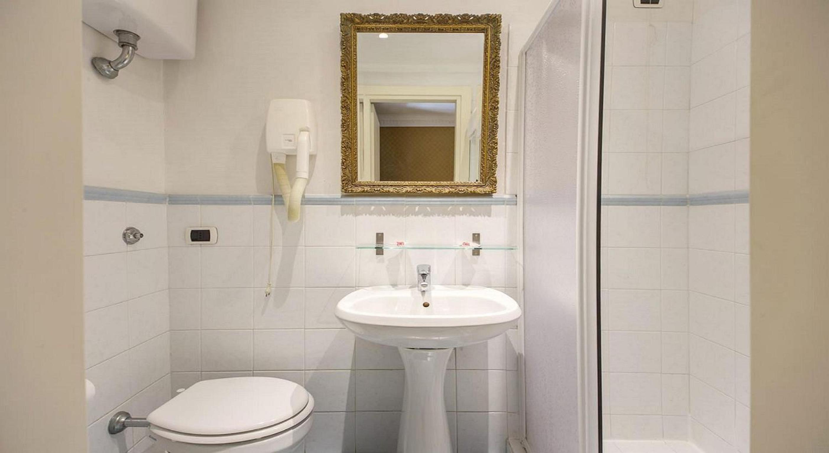 Standard Single Room photo 2