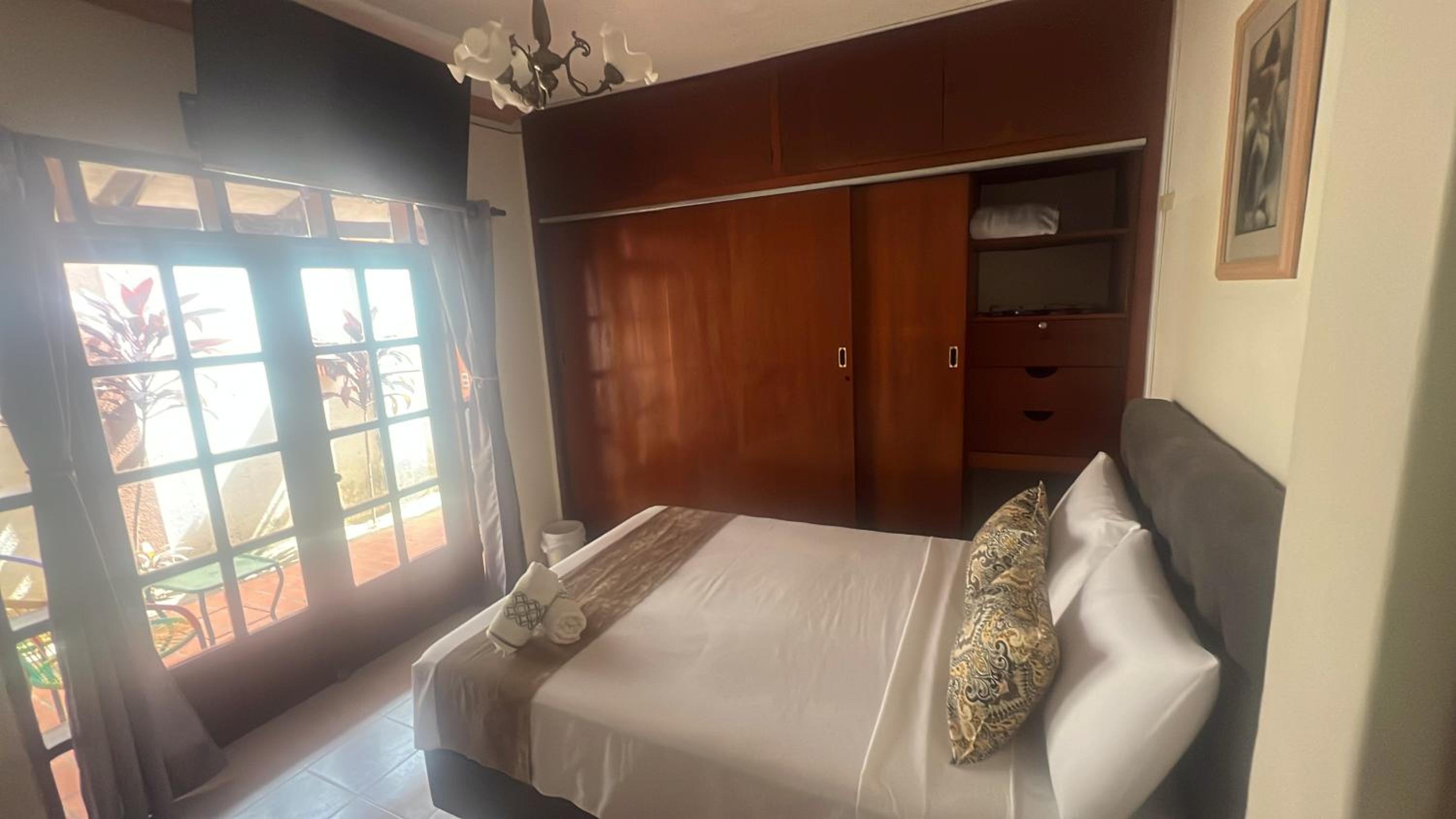 Double Room with Patio photo 2