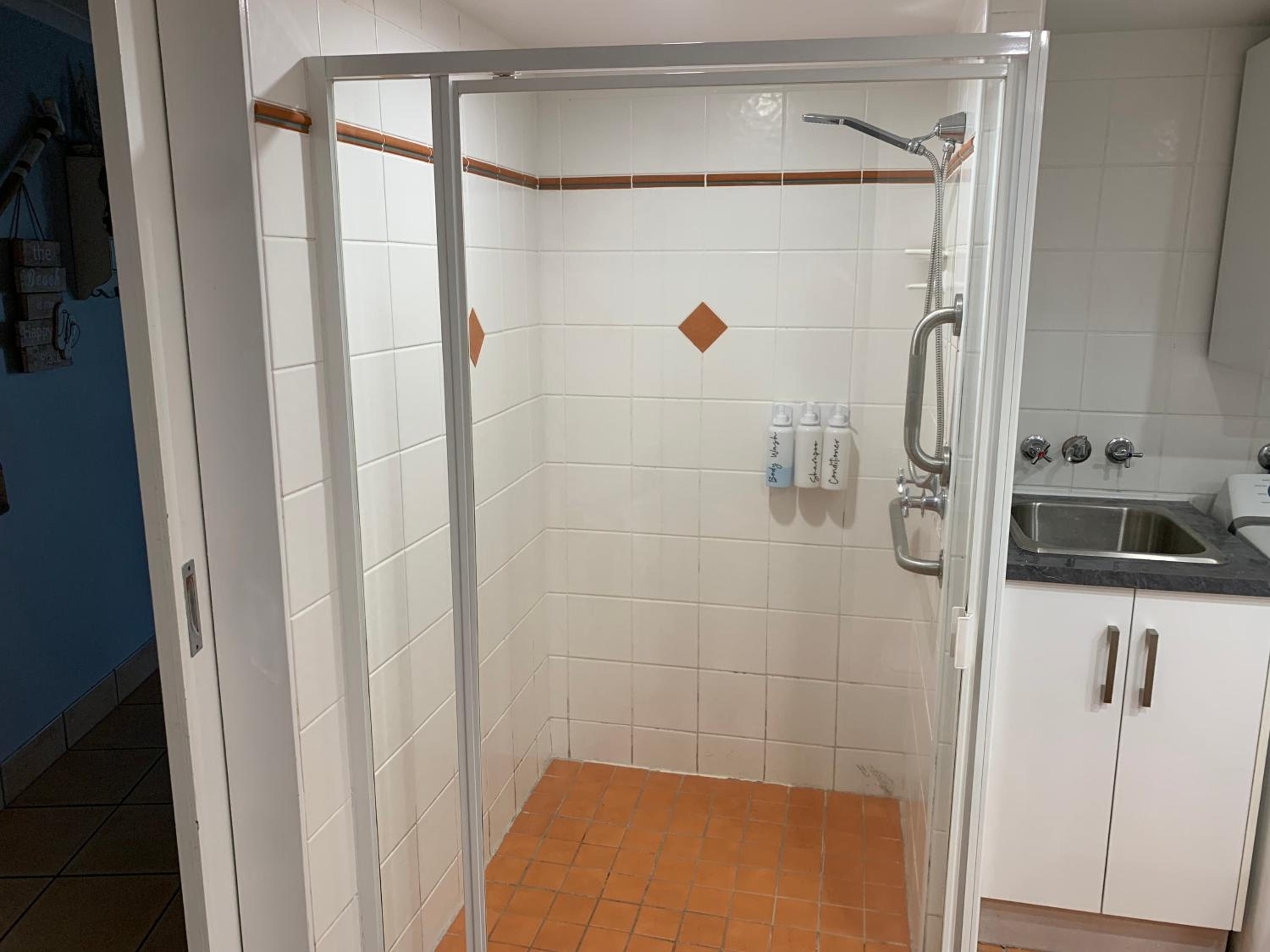 Apartment - Disability Access photo 2